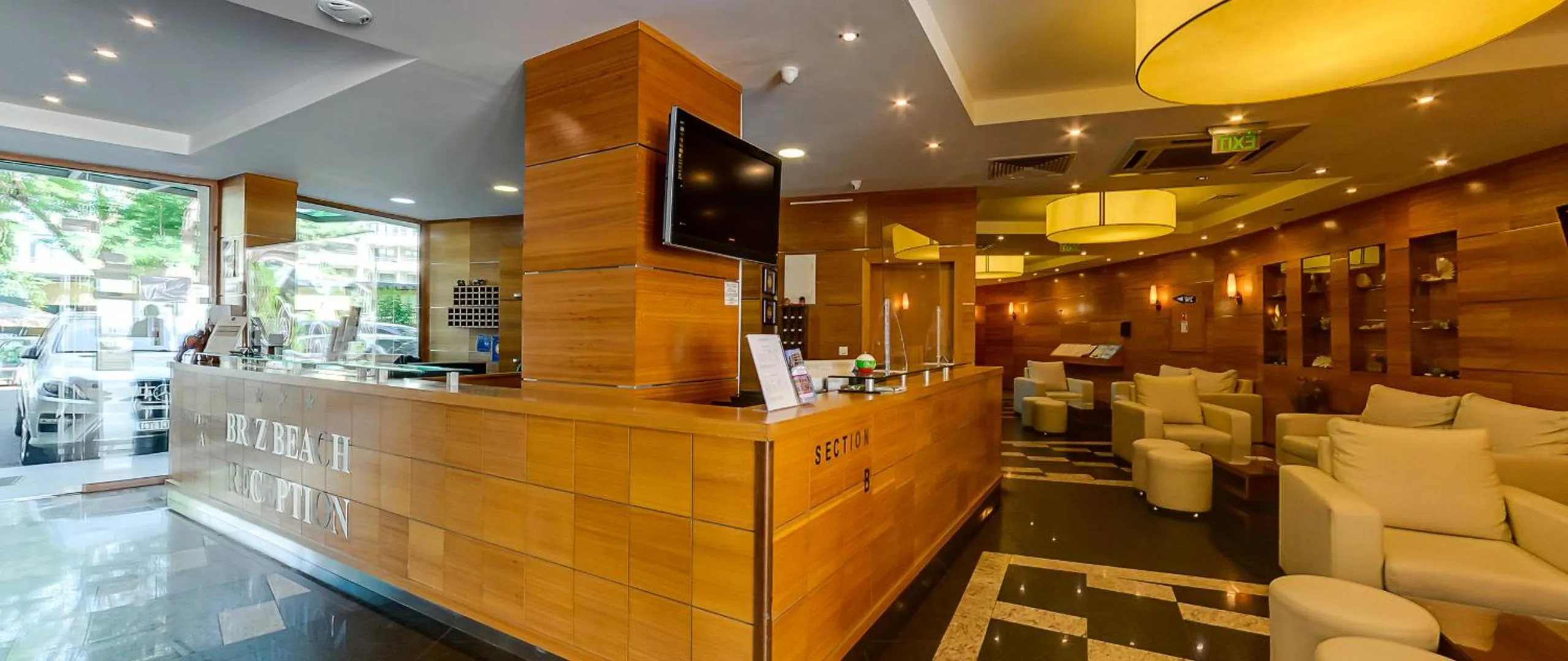 Lobby or reception in Briz Beach Apartments