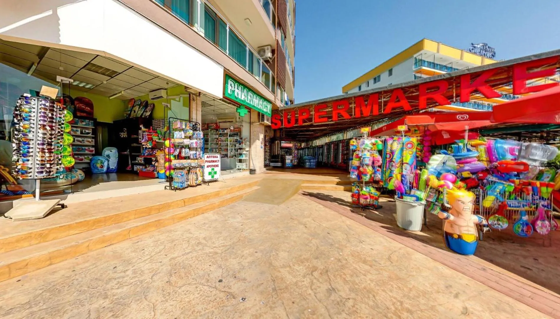 On-site shops in Briz Beach Apartments