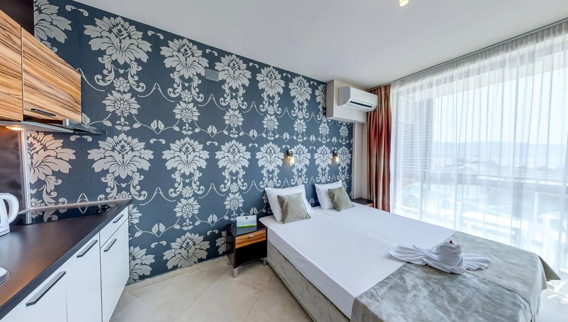 Briz Beach Apartments