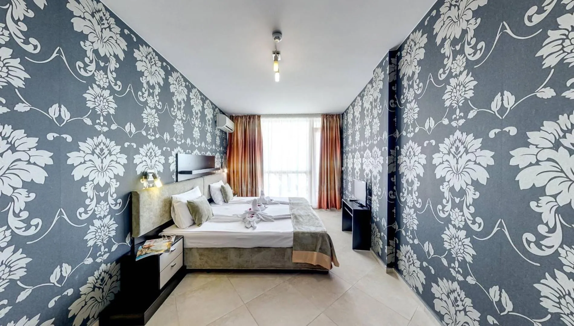 Briz Beach Apartments