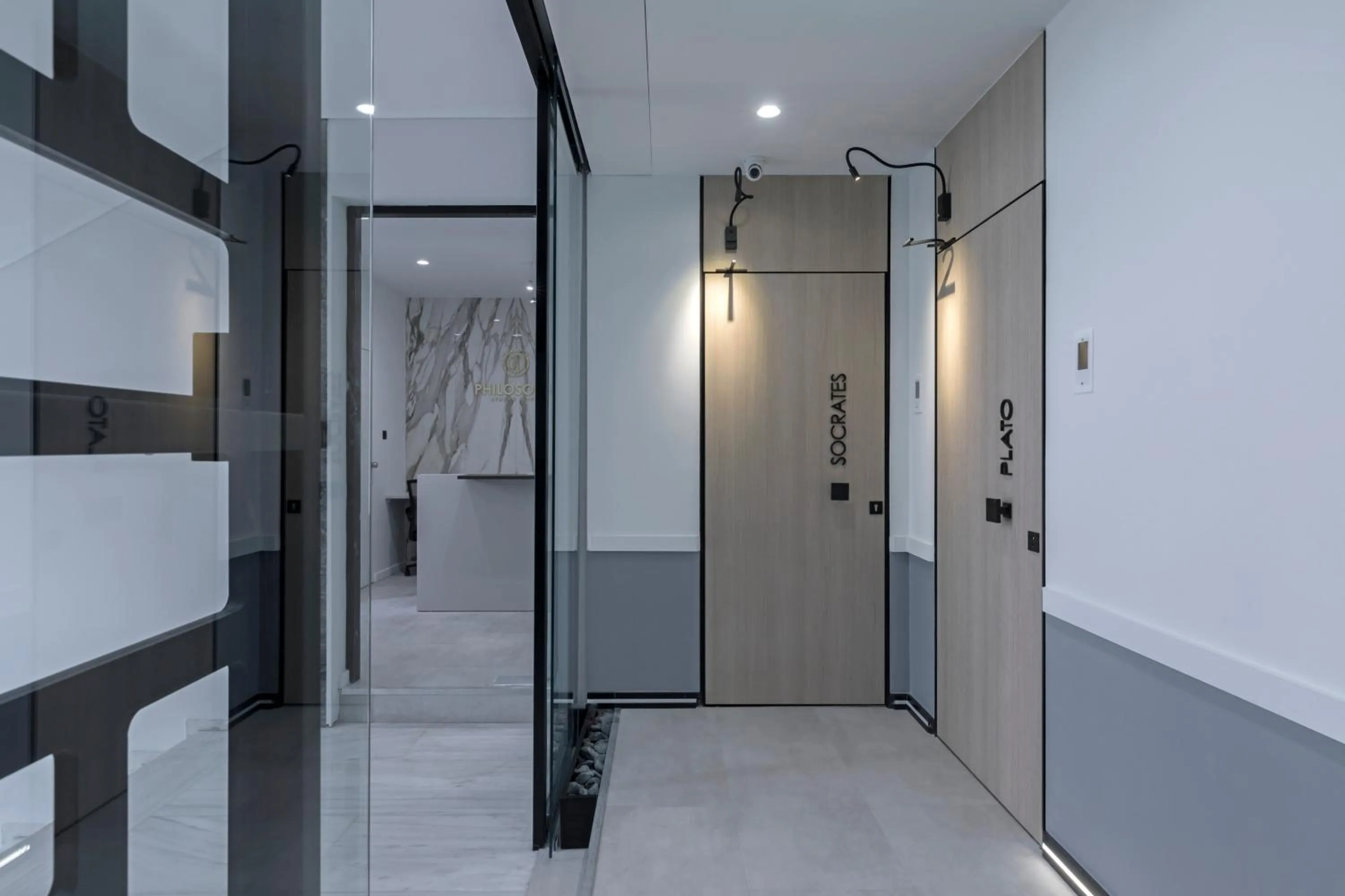 Area and facilities, Bed in Philosofia Athens Suites