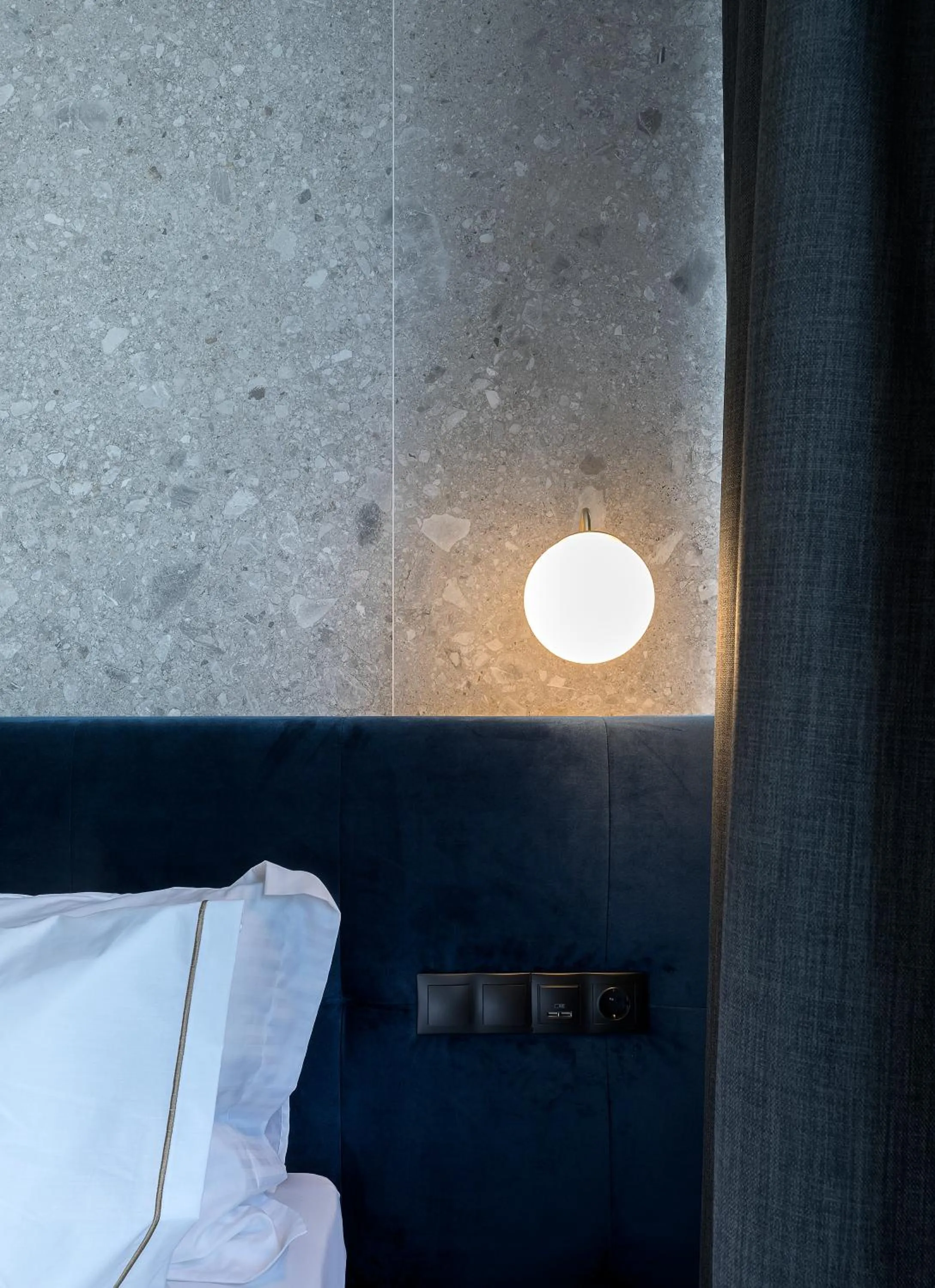 Decorative detail, Bed in Philosofia Athens Suites