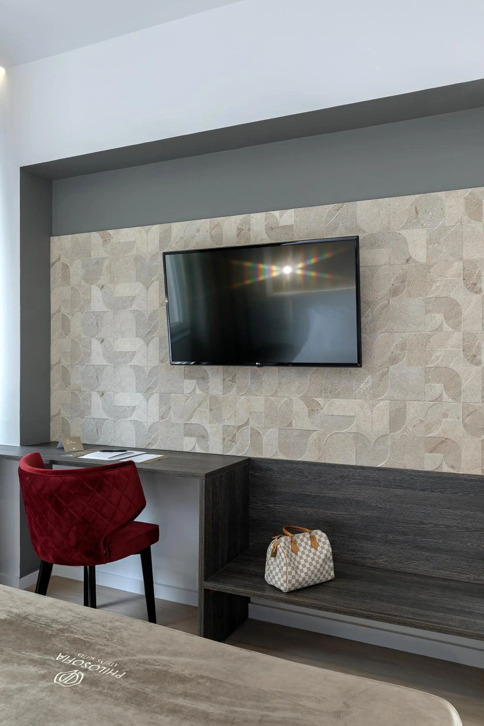 TV and multimedia in Philosofia Athens Suites