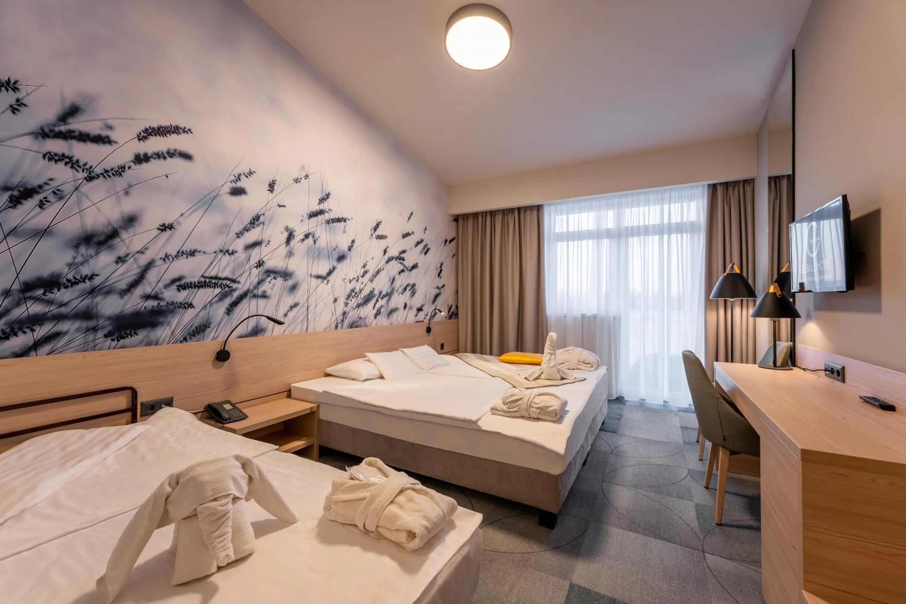 Photo of the whole room, Bed in Globall Hotel