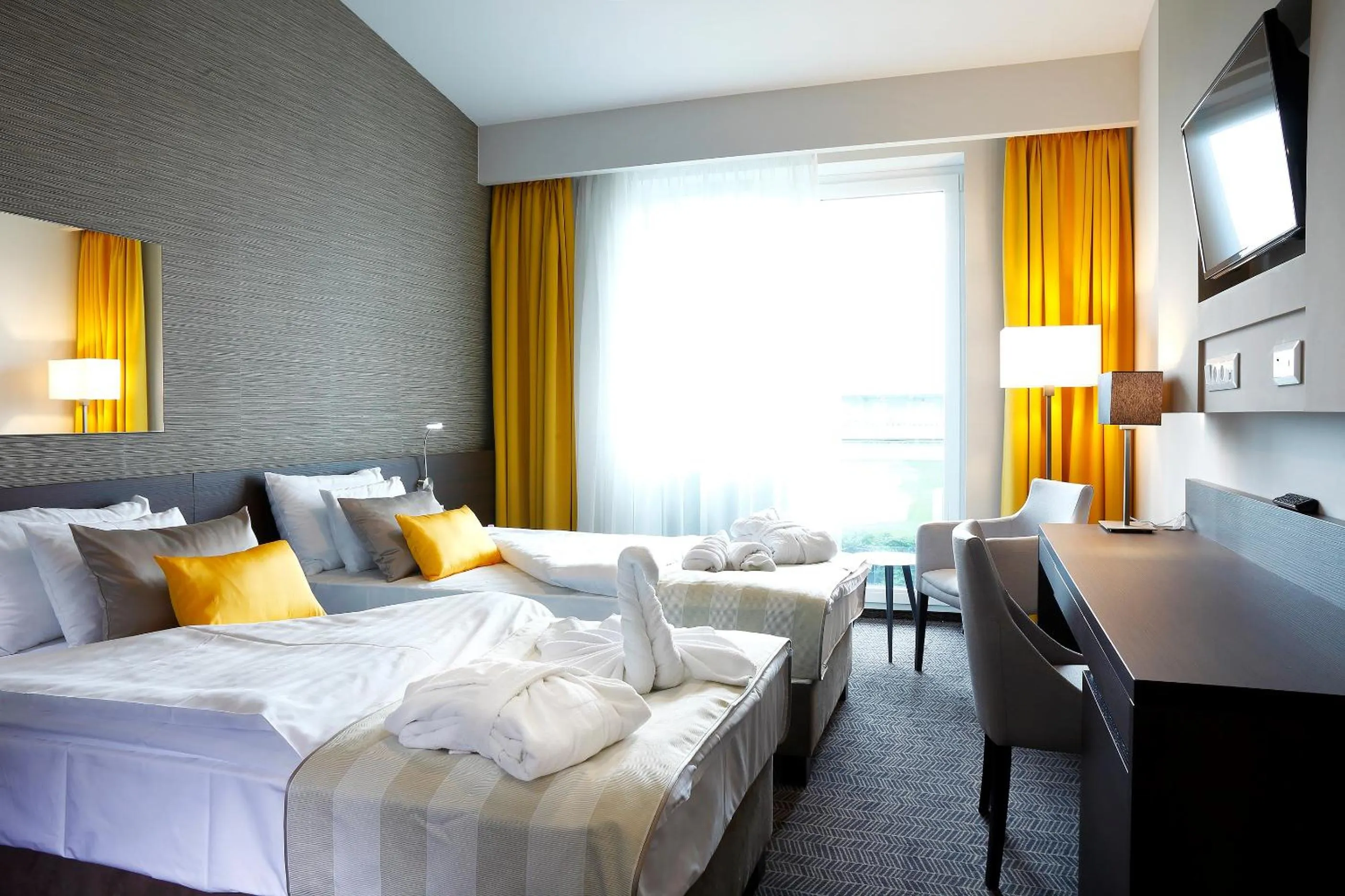 View (from property/room), Bed in Globall Hotel