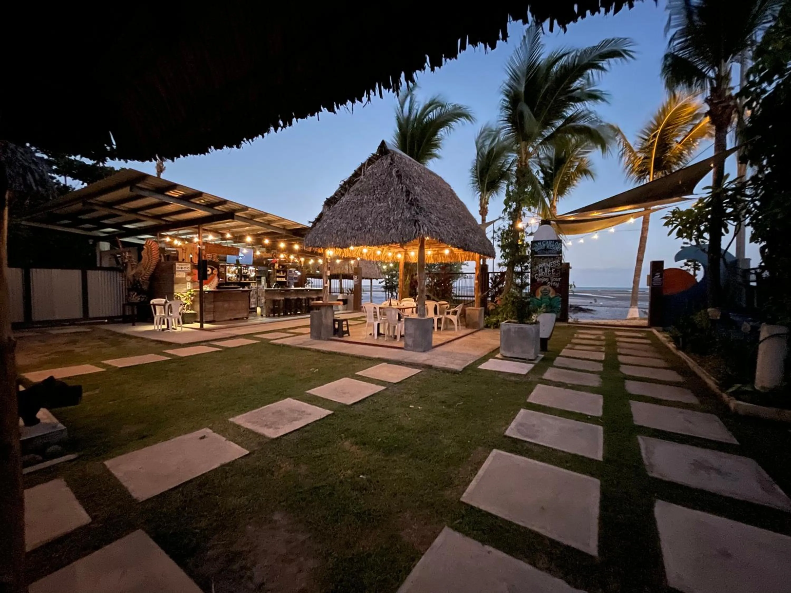 San Carlos Surf Resort & Eco Lodge