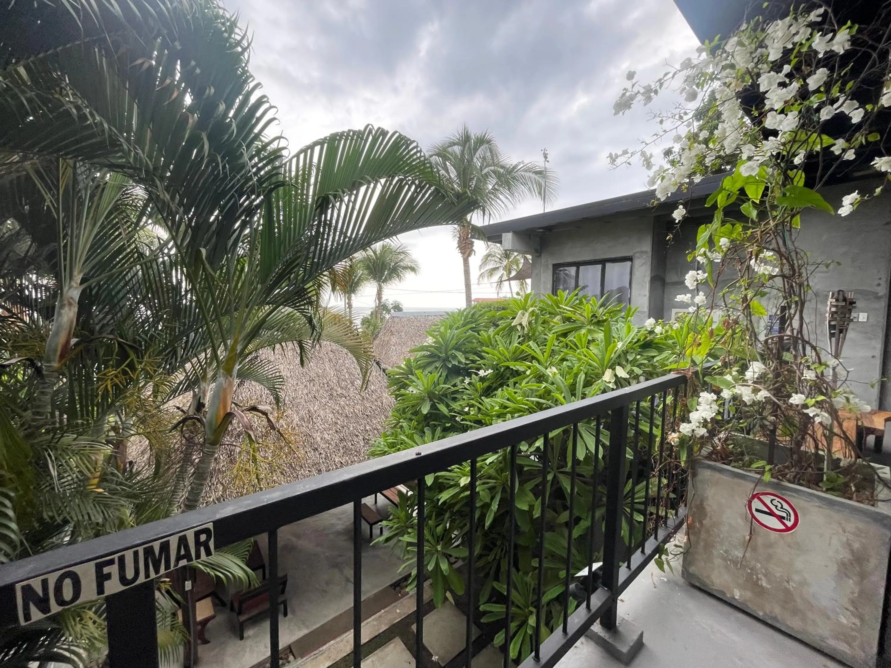San Carlos Surf Resort & Eco Lodge