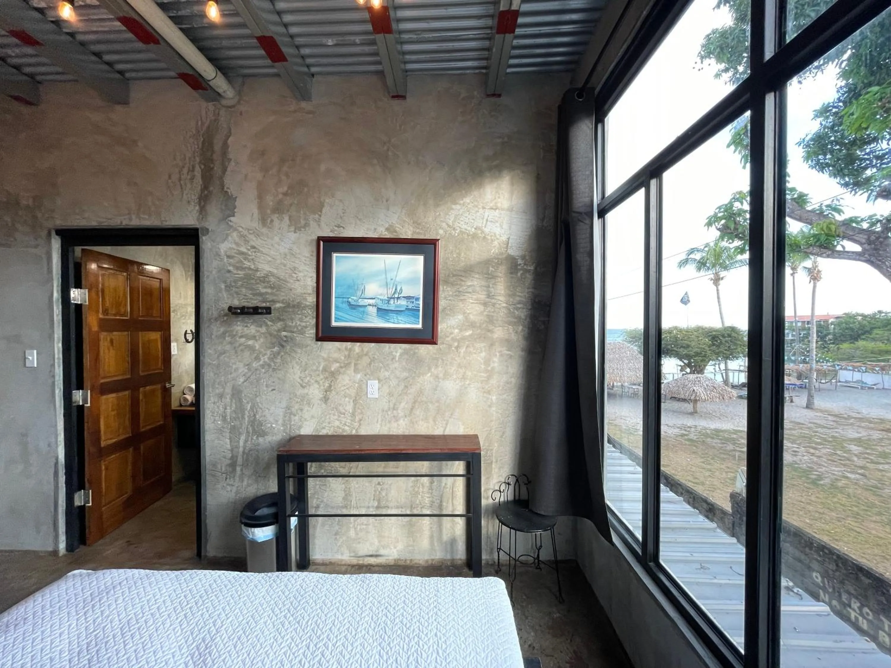 Bed in San Carlos Surf Resort & Eco Lodge