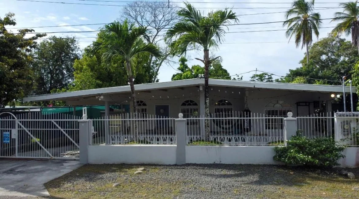 San Carlos Surf Resort & Eco Lodge