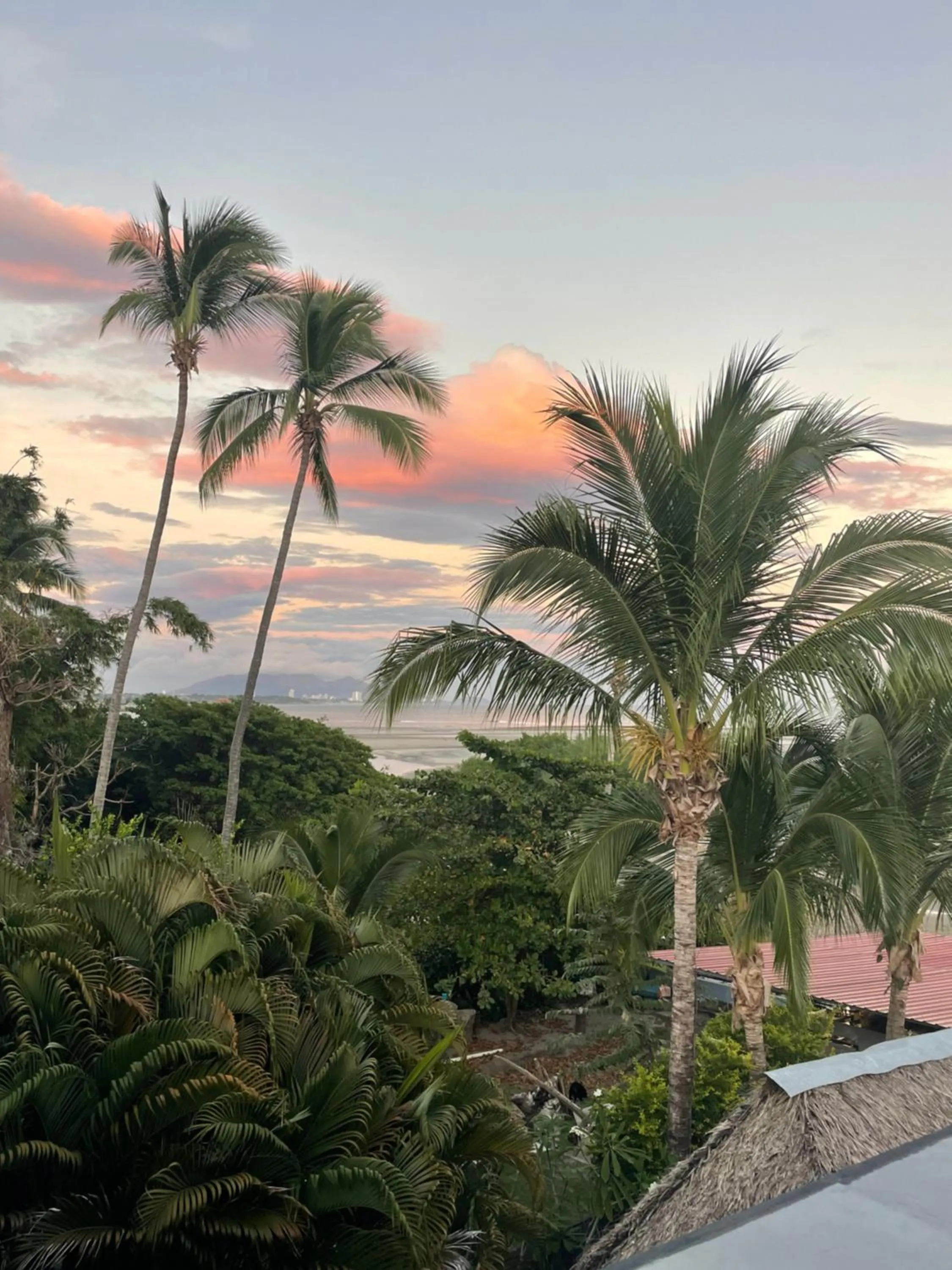 San Carlos Surf Resort & Eco Lodge
