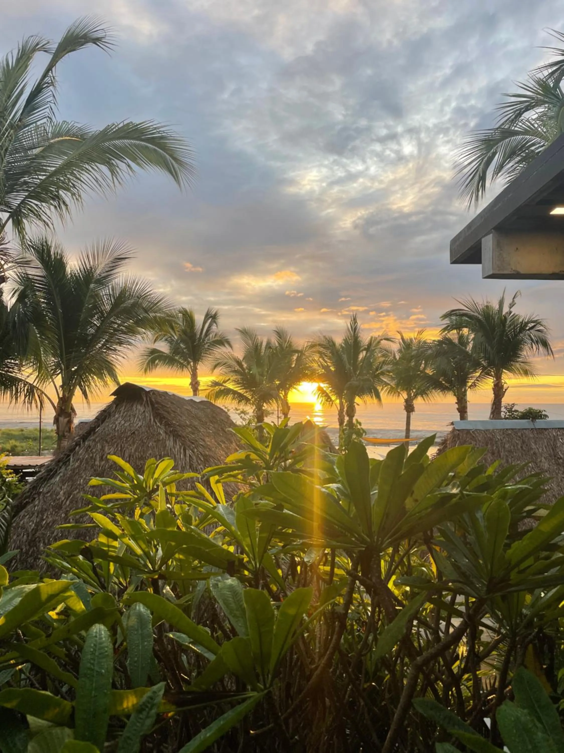 San Carlos Surf Resort & Eco Lodge