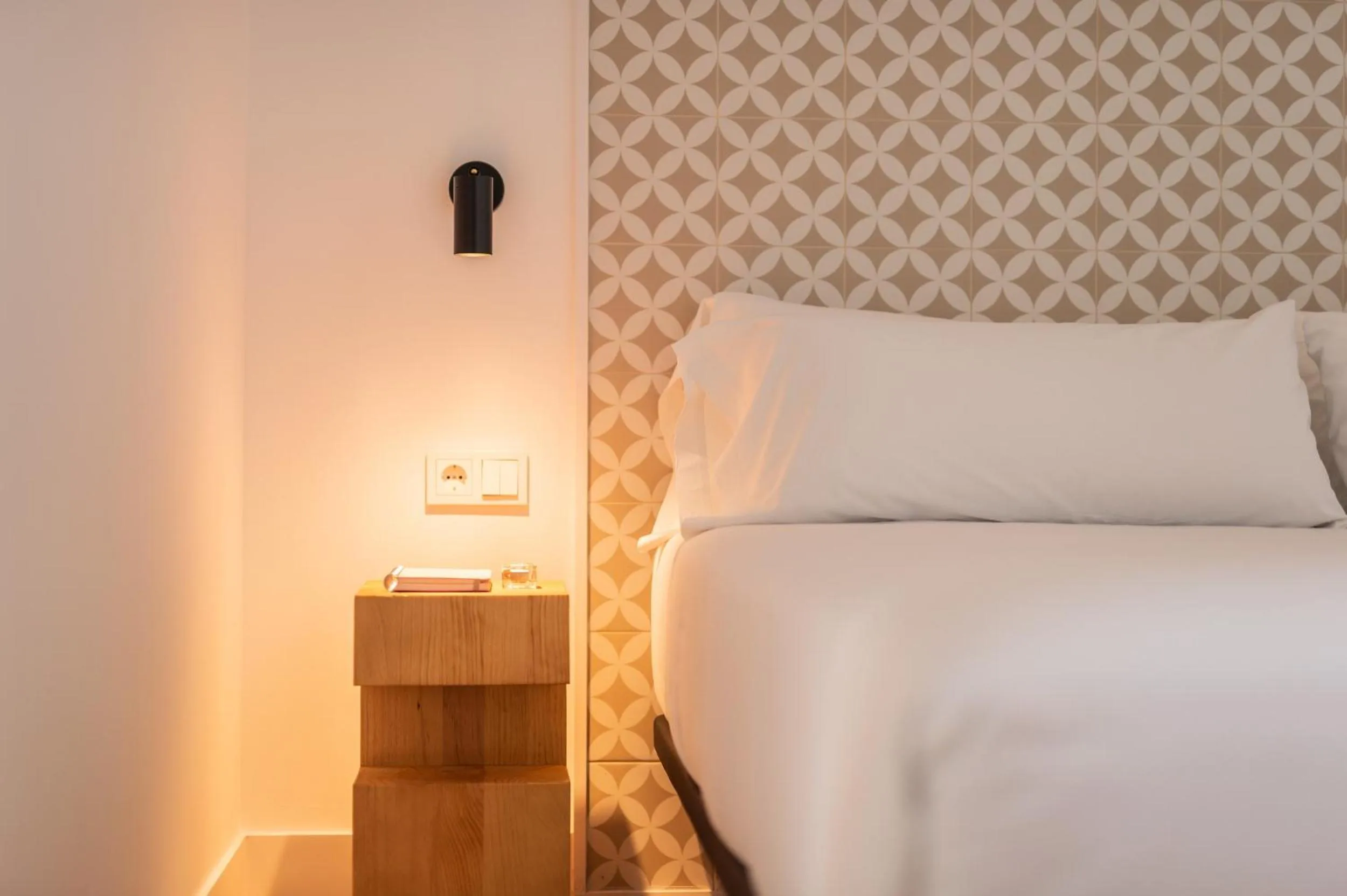 Bed in Port Plaza Apartments