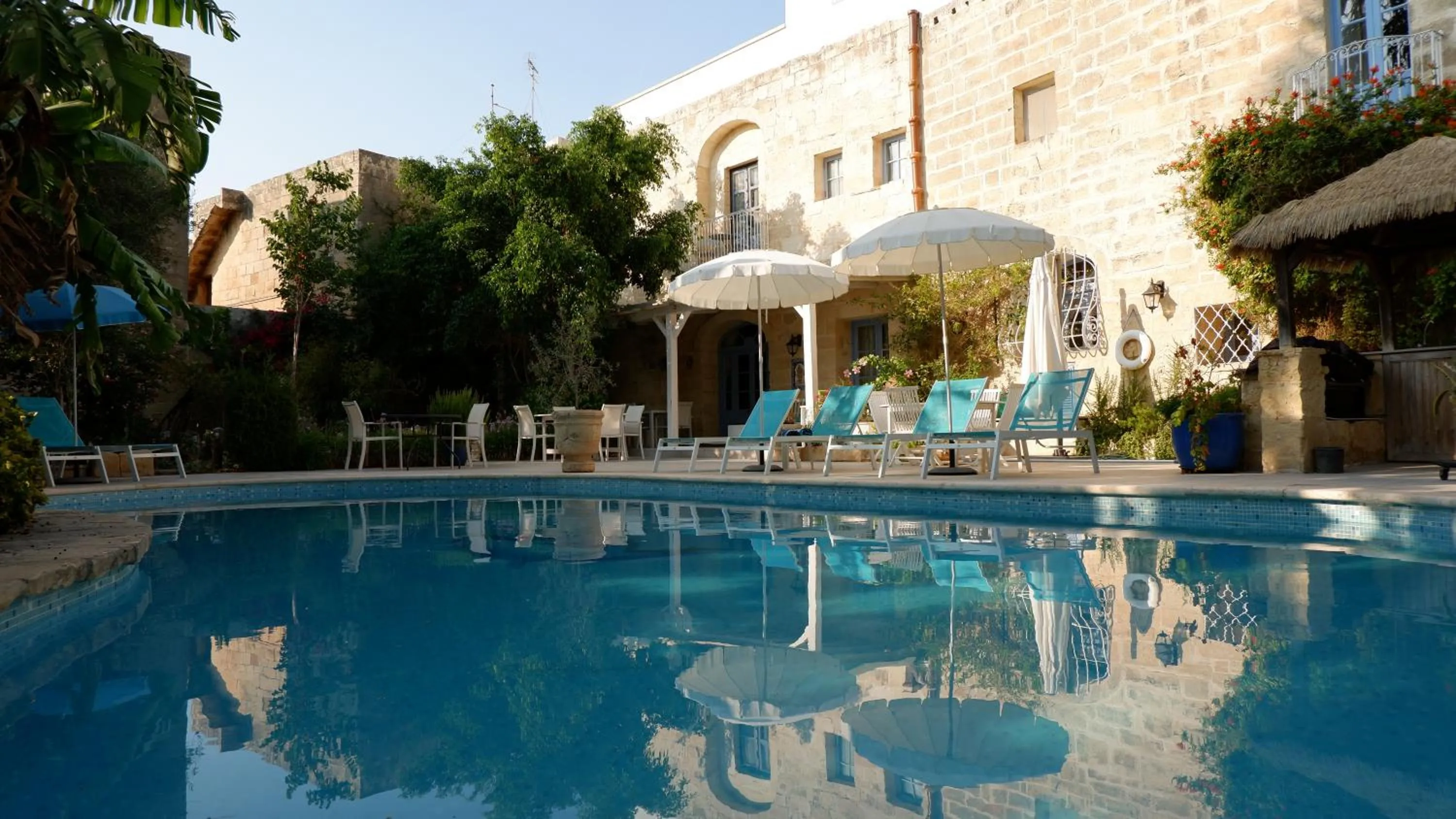 Village Knights Accommodation