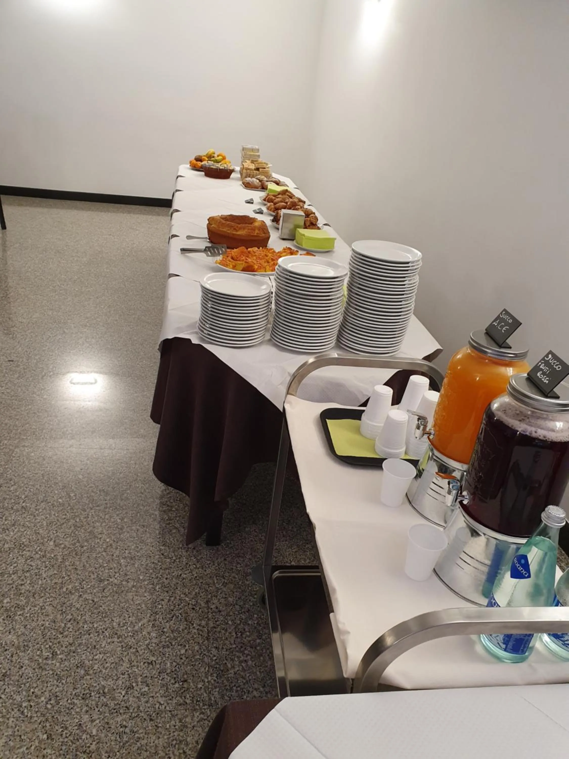 Buffet breakfast in Albergo Ristorante Terme
