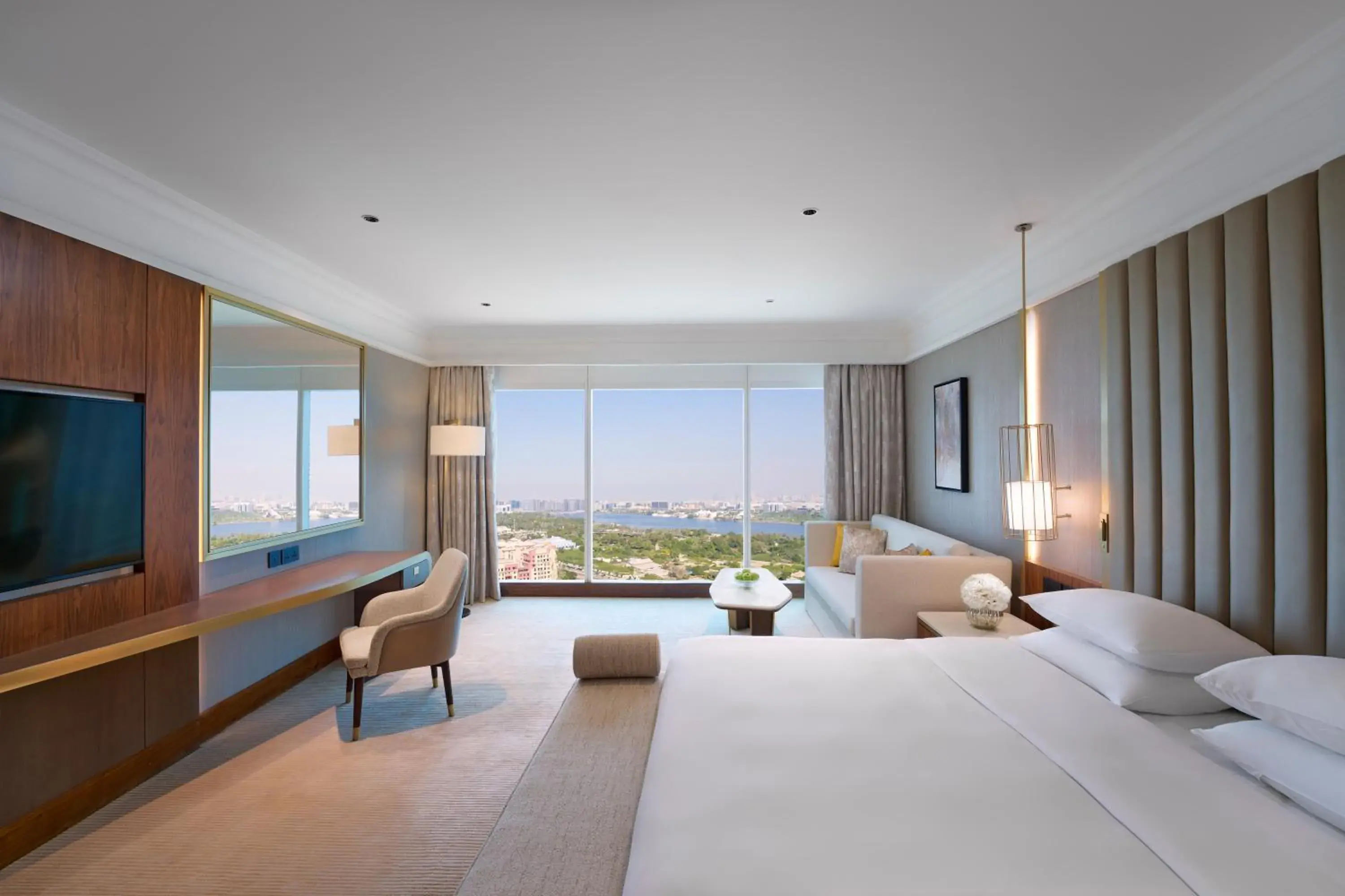 Bedroom, Bed in Grand Hyatt Dubai Resort & Waterpark Bedroom, Bed in Grand Hyatt Dubai Resort & Waterpark