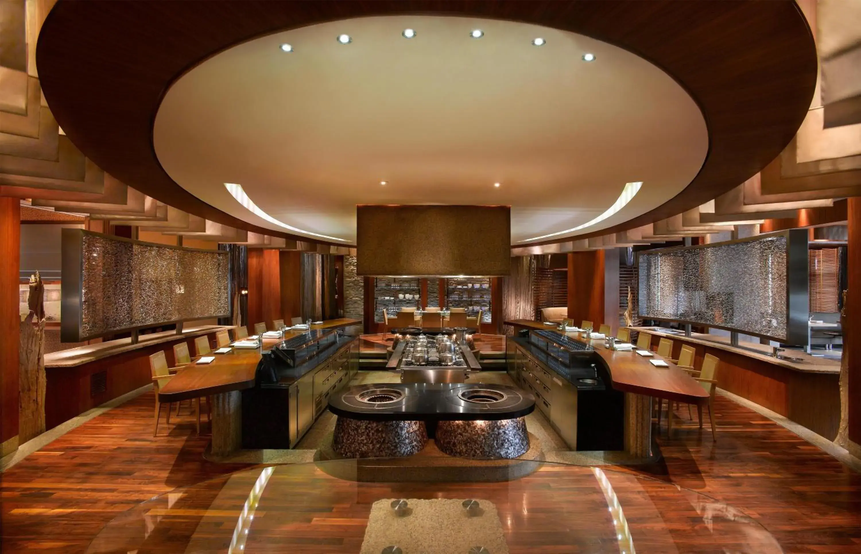 Restaurant/places to eat in Grand Hyatt Dubai Restaurant/places to eat in Grand Hyatt Dubai