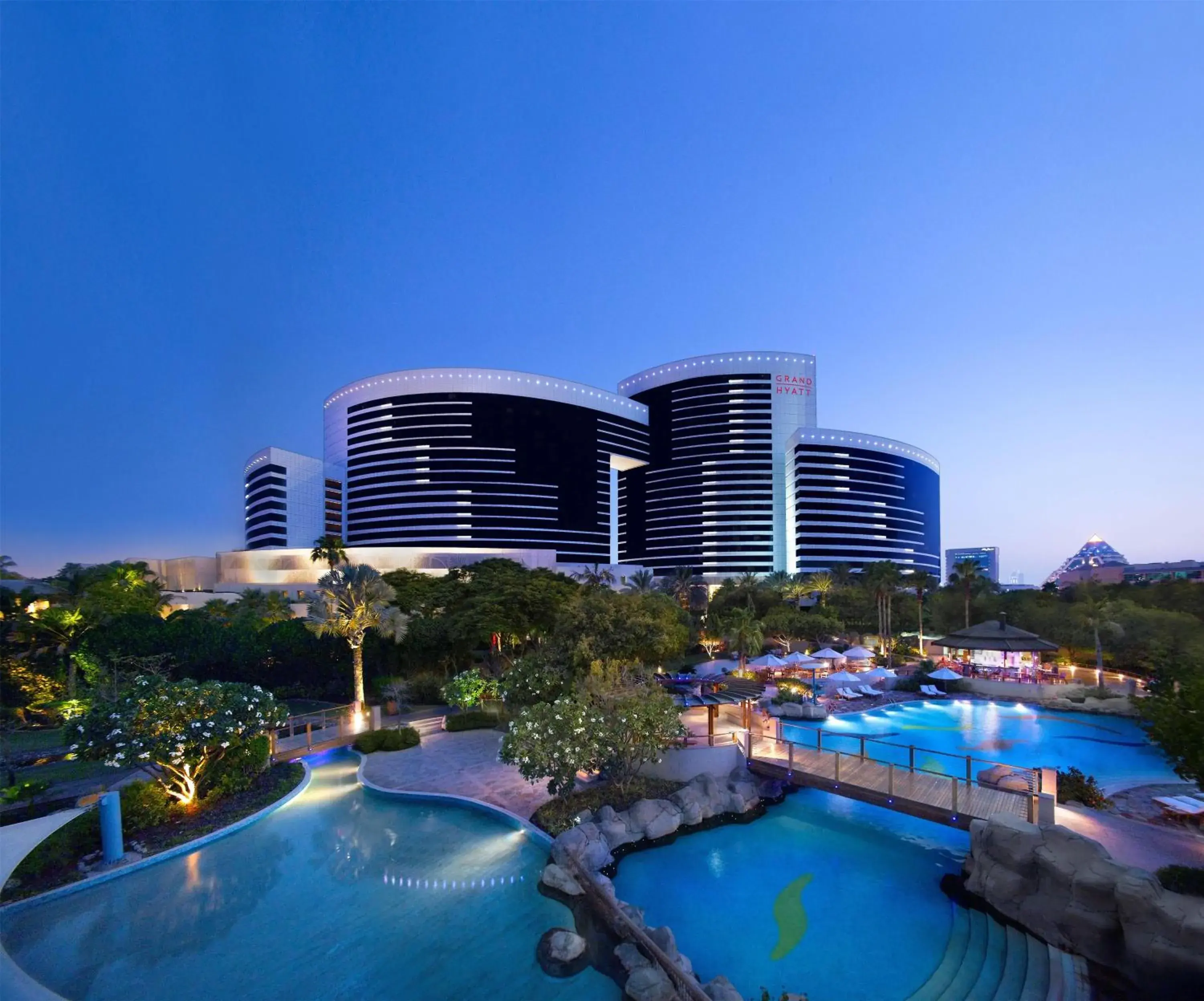 Swimming pool in Grand Hyatt Dubai Resort & Waterpark Swimming pool in Grand Hyatt Dubai Resort & Waterpark