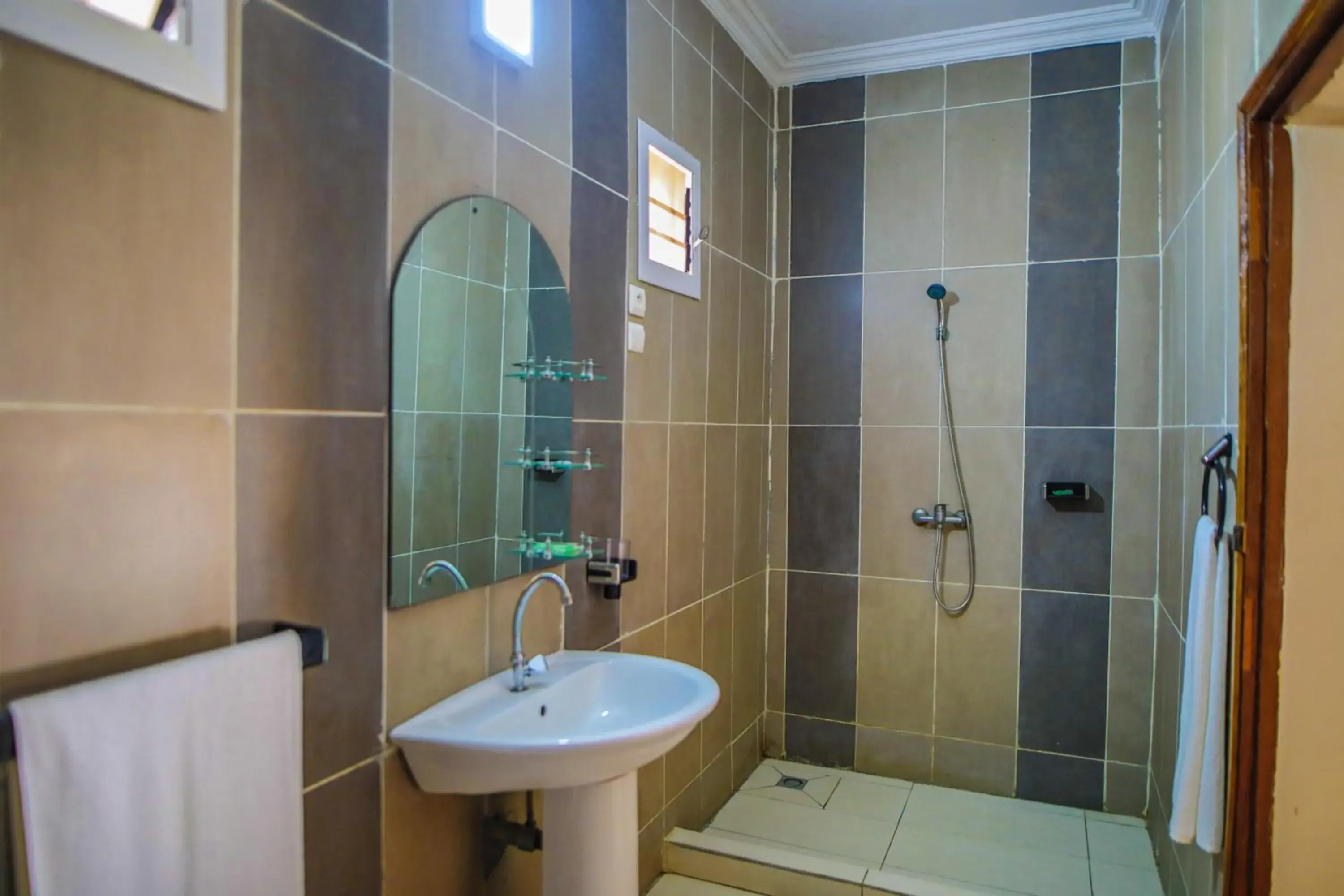 Triple Room with Garden View in LAGUNA BEACH Triple Room with Garden View in LAGUNA BEACH