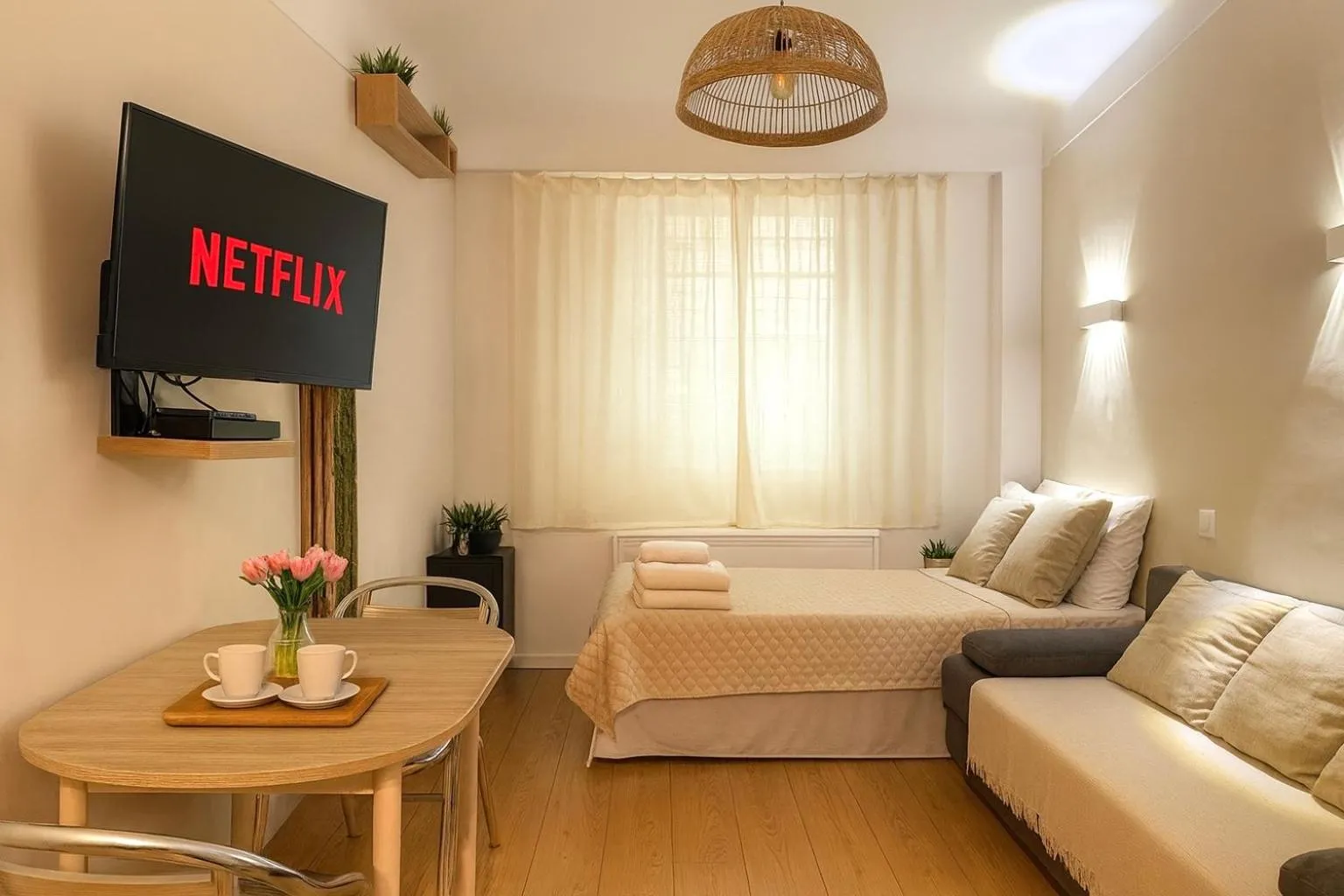 TV and multimedia in ARC DE TRIOMPHE-CARNOT Luxury & Design