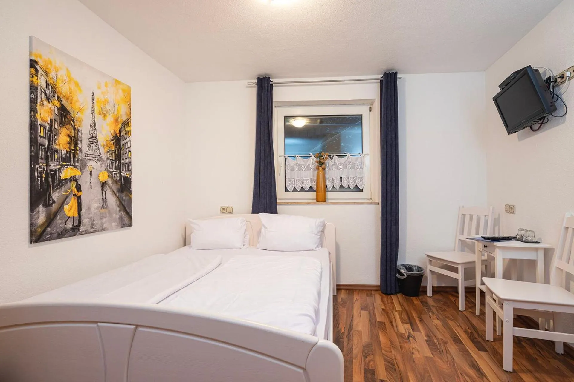 Photo of the whole room, Bed in Hotel Ursula