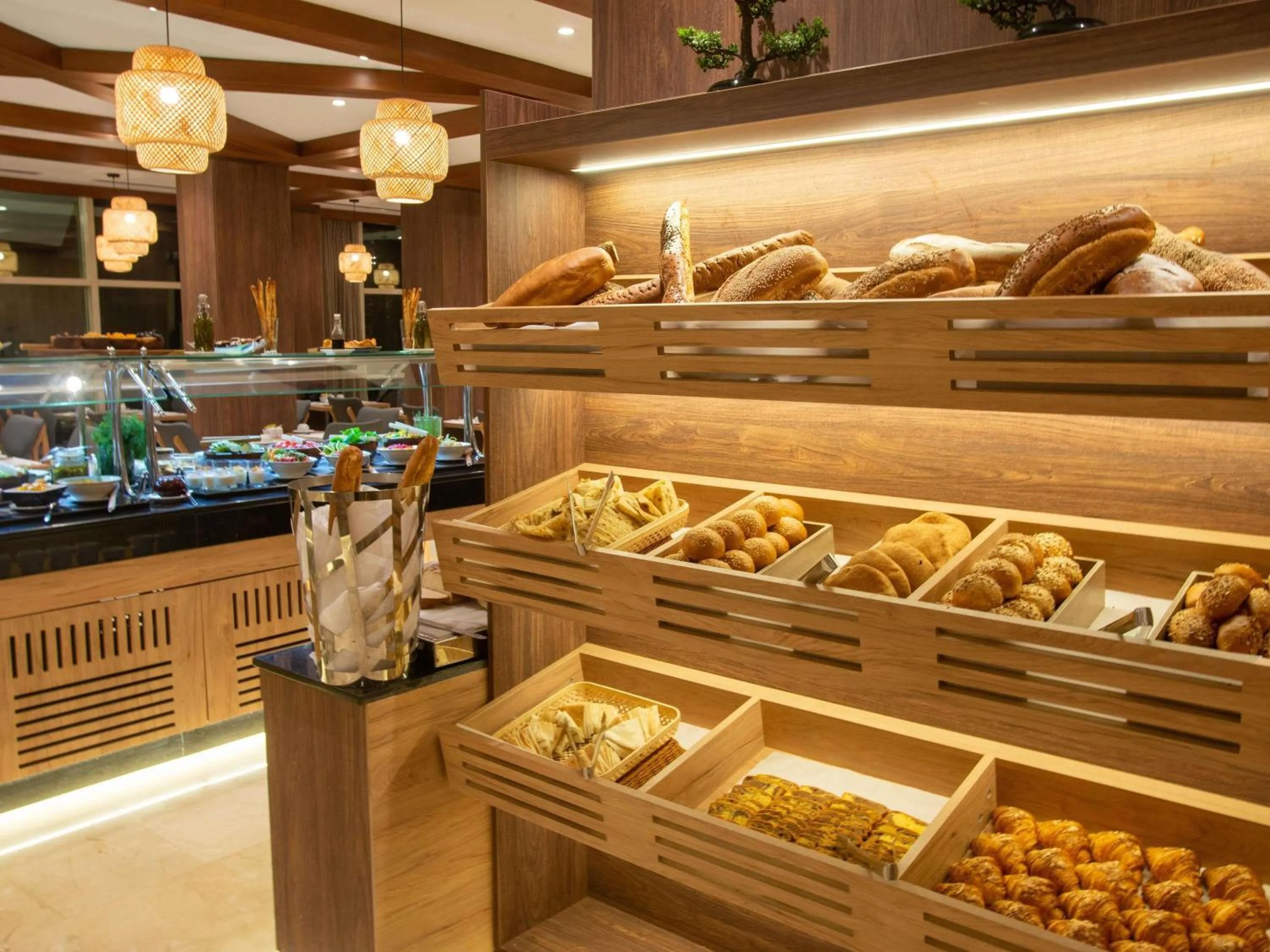 Restaurant/places to eat in Novotel Cairo El Borg