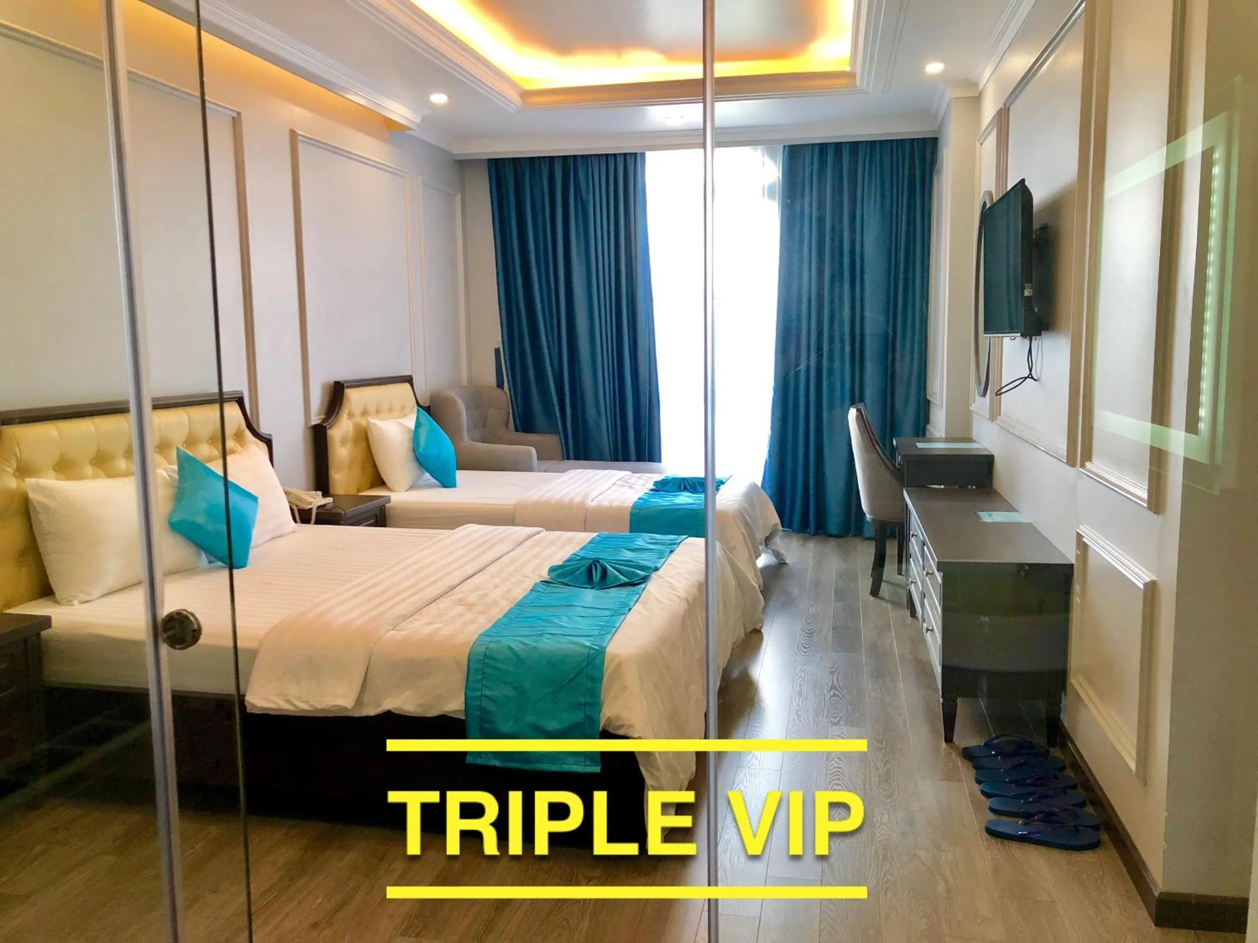 Other, Bed in La Galerie Hotel
