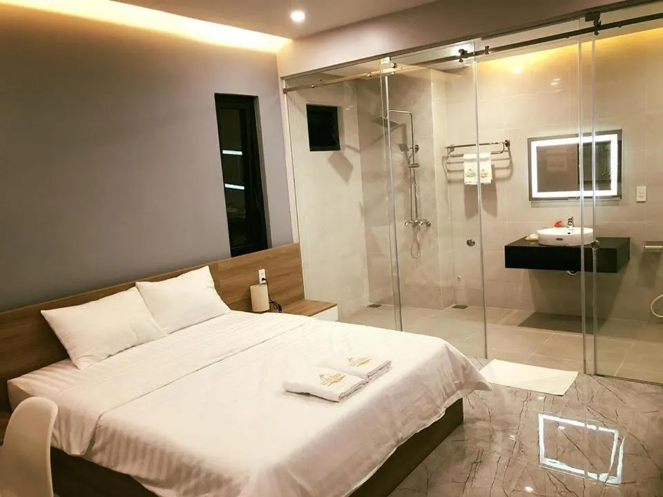 Bed in La Galerie Hotel