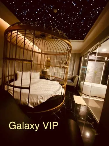 Bed in La Galerie Hotel