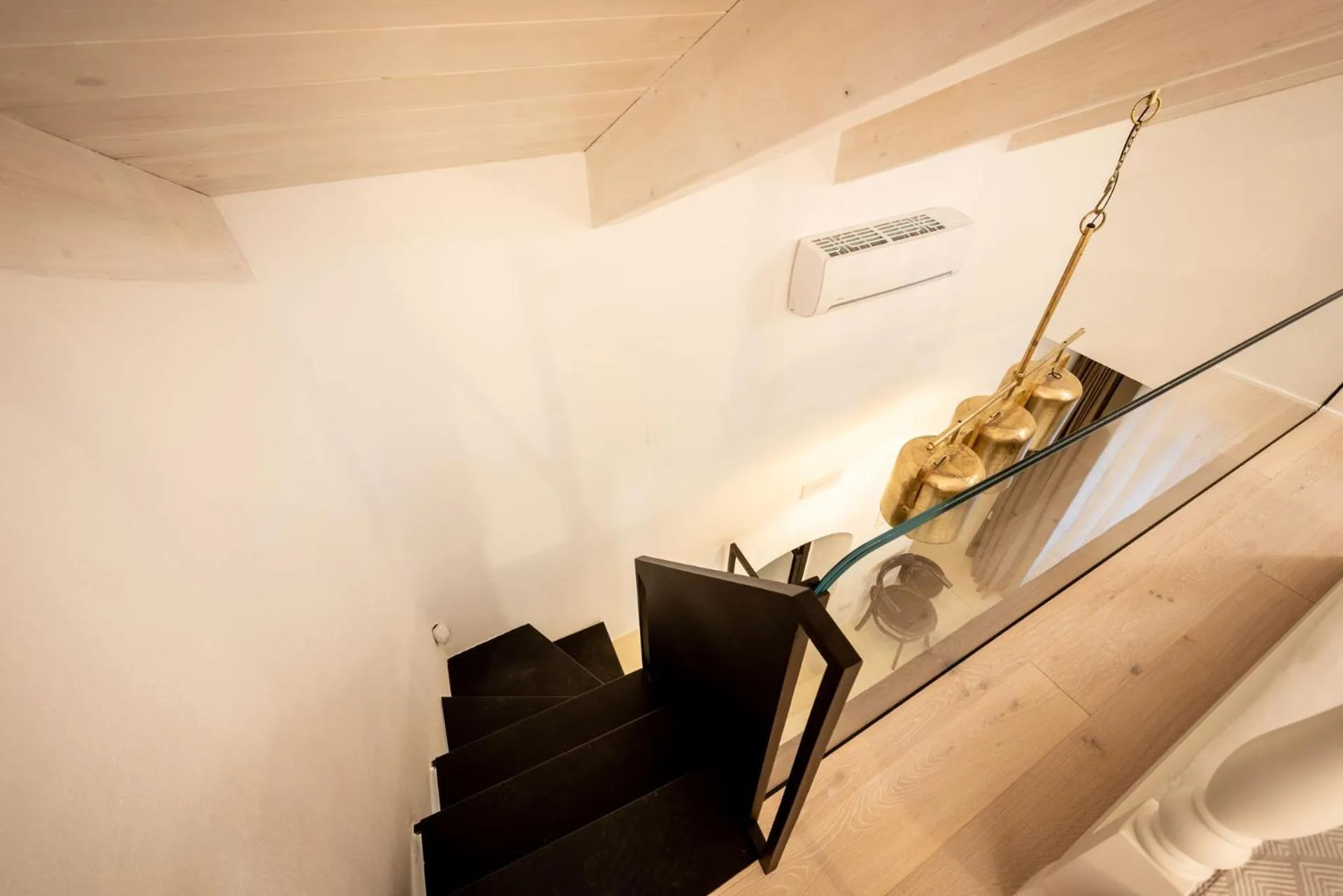 Photo of the whole room, TV/Entertainment Center in La casa del calzolaio