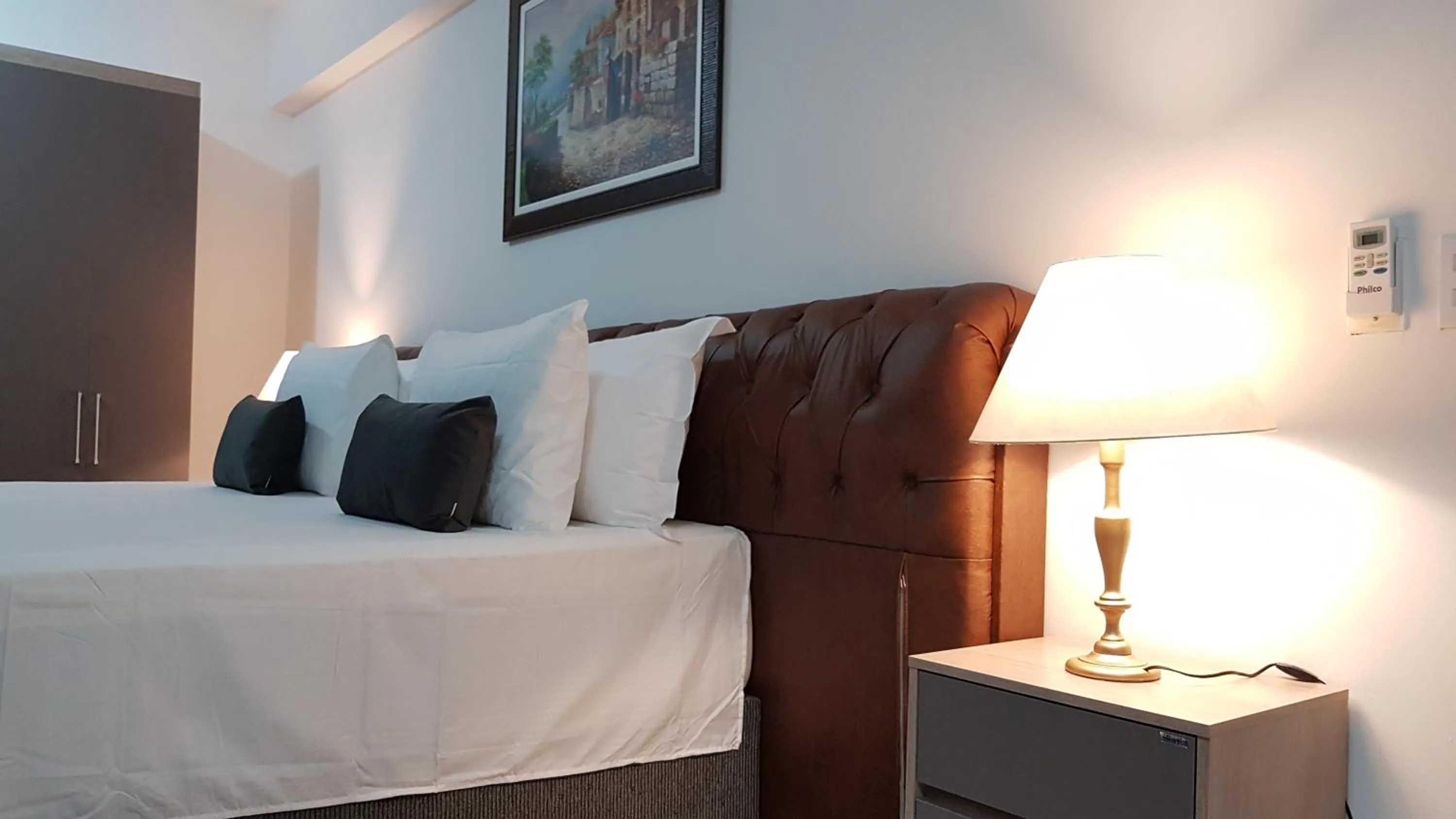 Bed in B & A Suites Inn Hotel - Quarto Luxo Gold