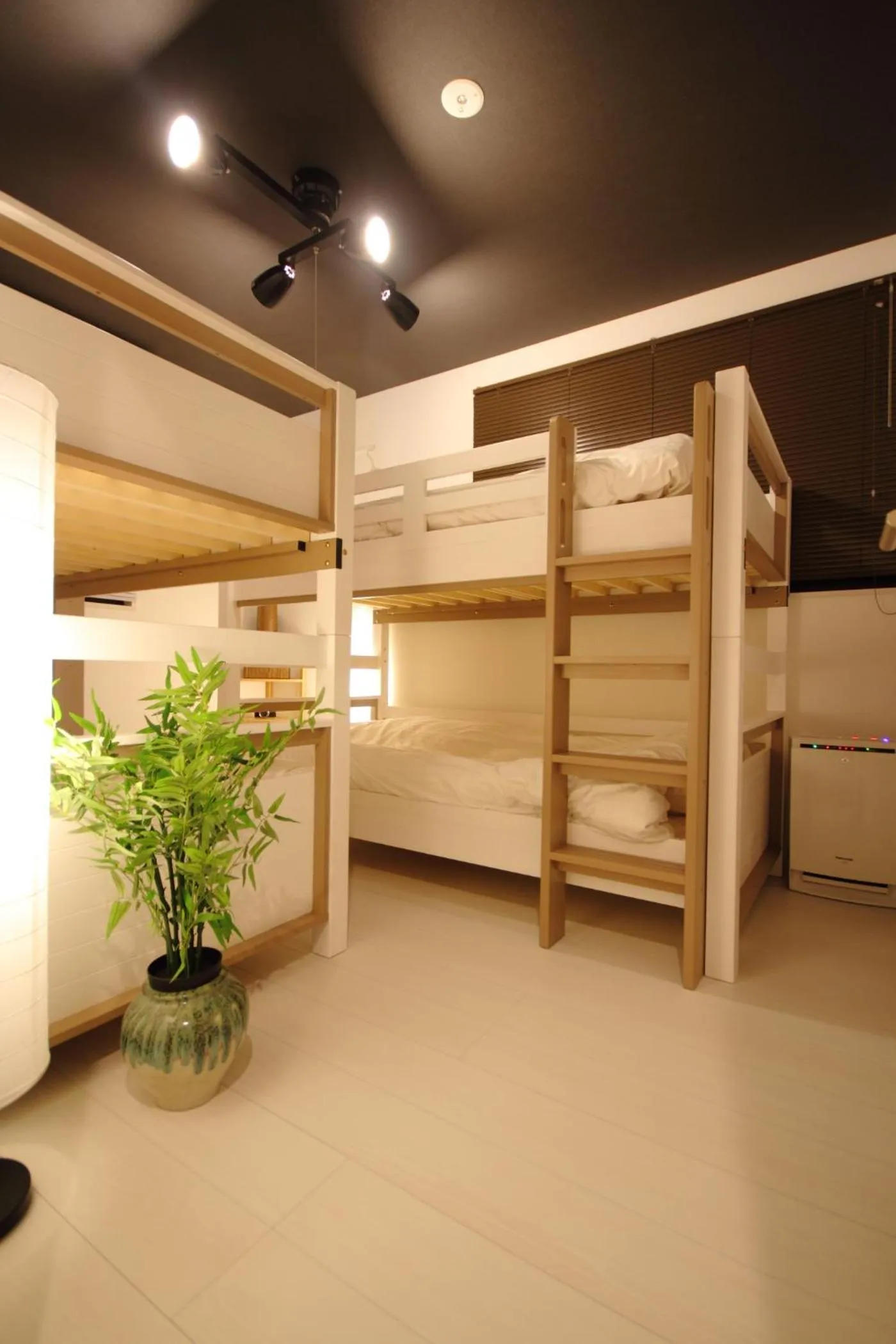 Bed in Fuji Time traveler 新館