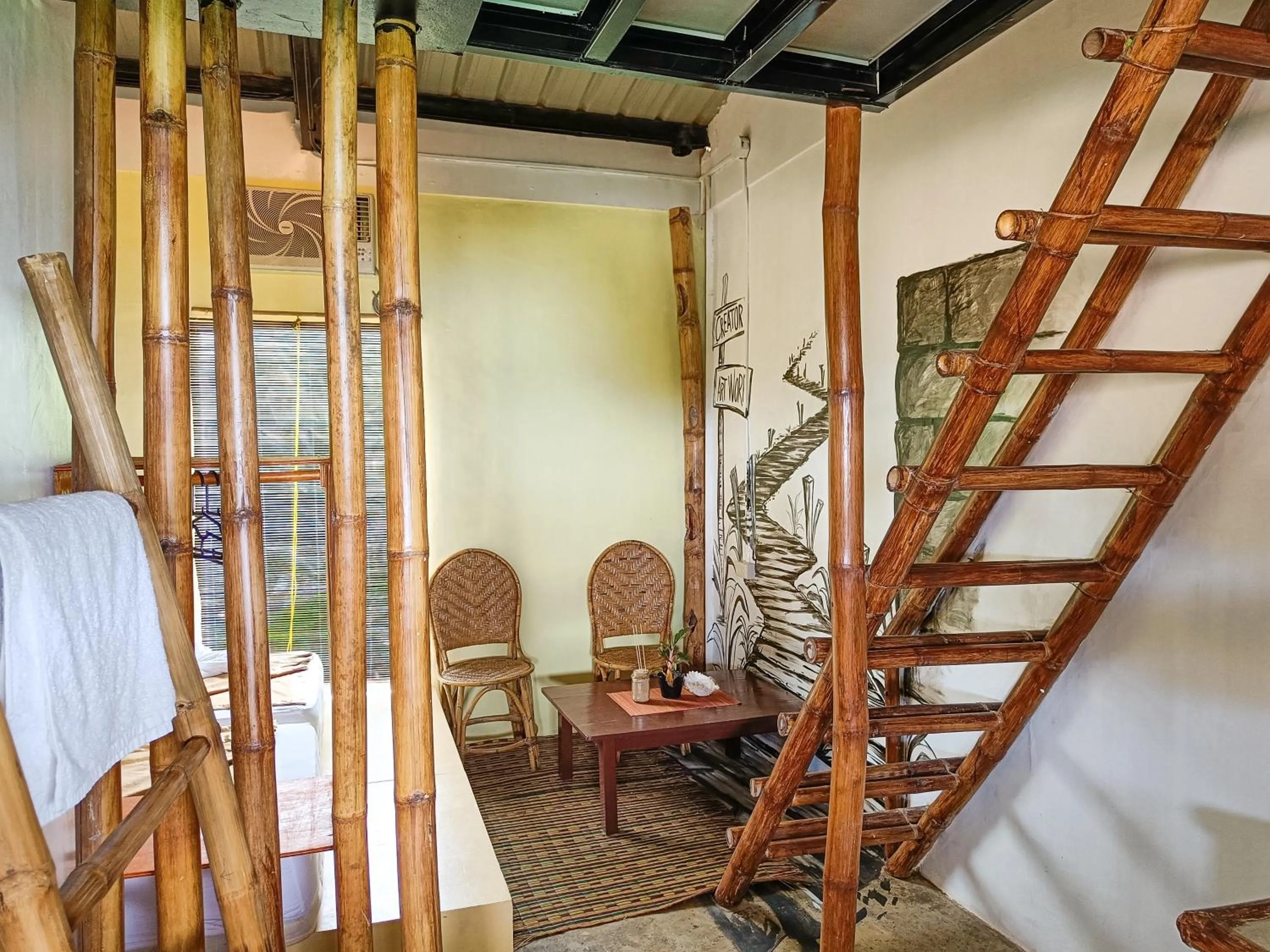 Lexias Hostel and Workspace - El Nido