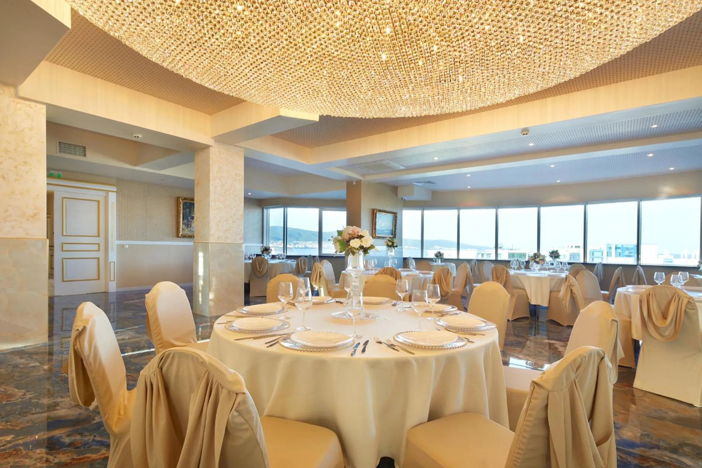 Restaurant/places to eat in Planeta Hotel & Aquapark FREE Beach Access - ULTRA All Inclusive