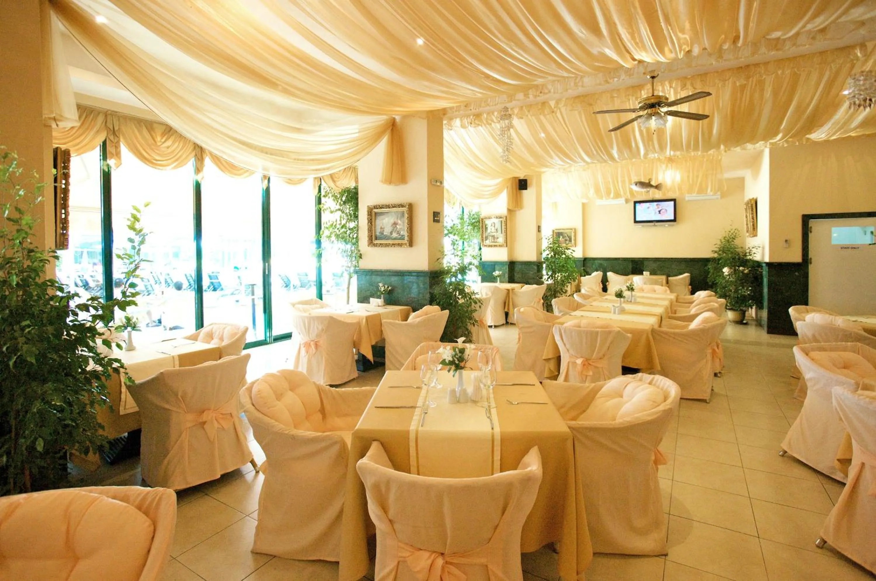 Restaurant/places to eat in Planeta Hotel & Aquapark FREE Beach Access - ULTRA All Inclusive