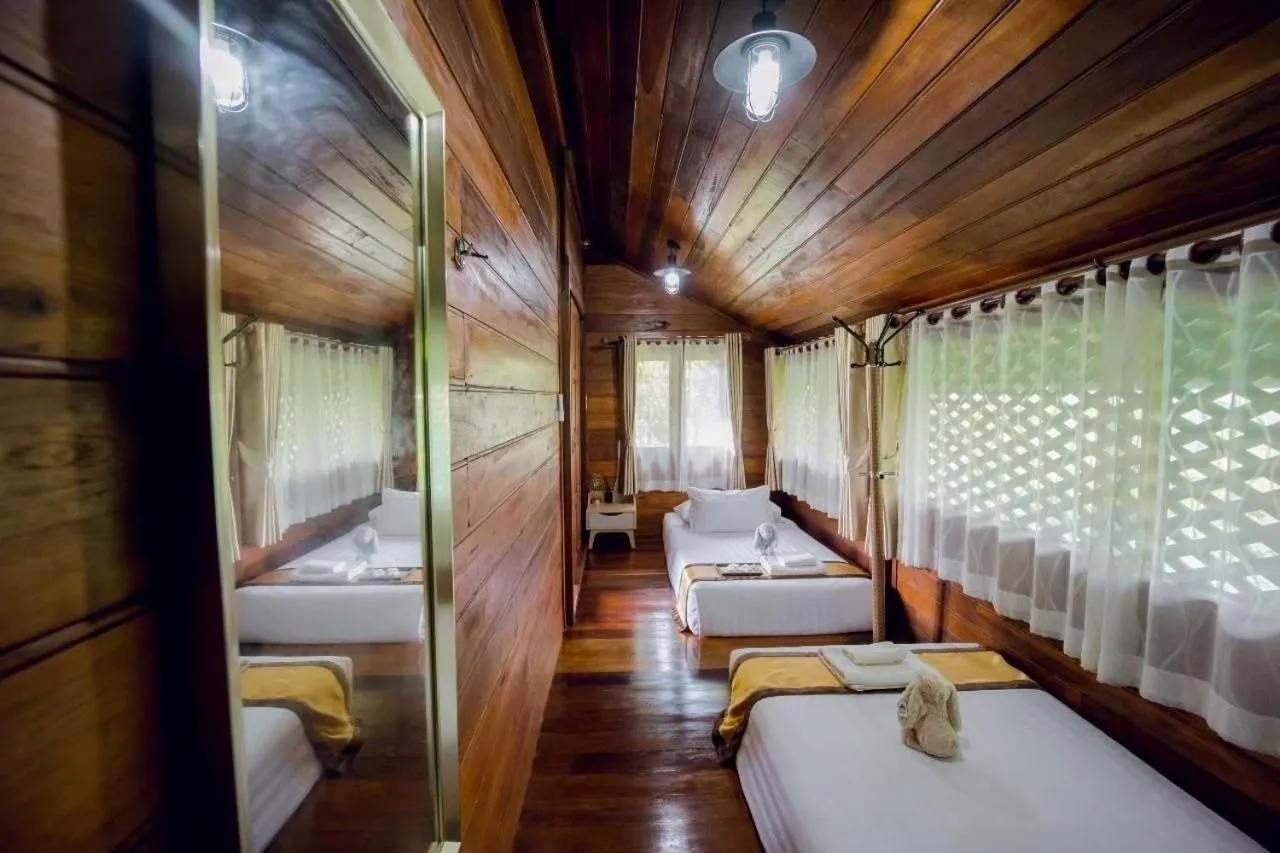 Bed in Nannirun Resort