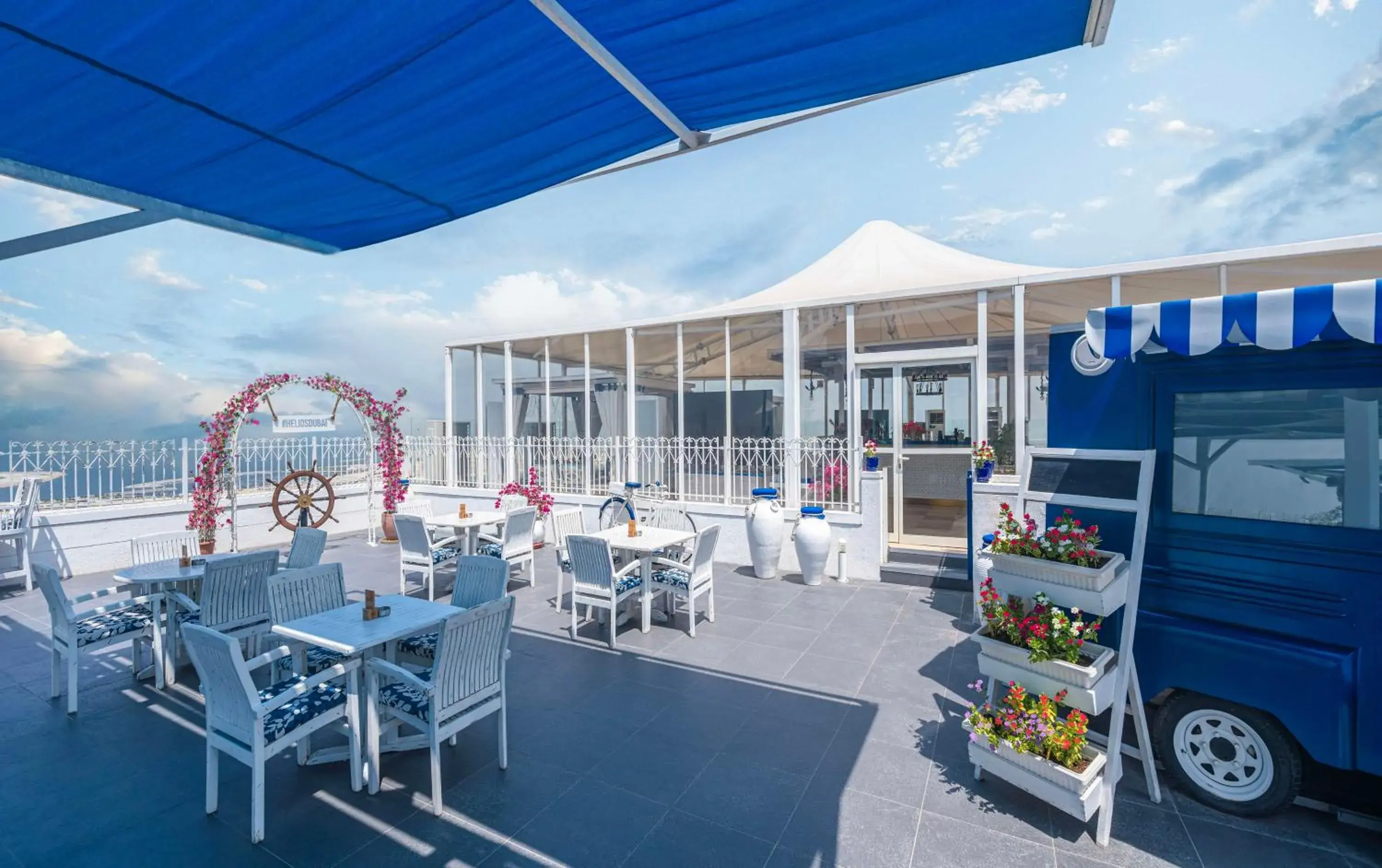 Restaurant/places to eat in Hyatt Regency Dubai - Corniche Restaurant/places to eat in Hyatt Regency Dubai - Corniche