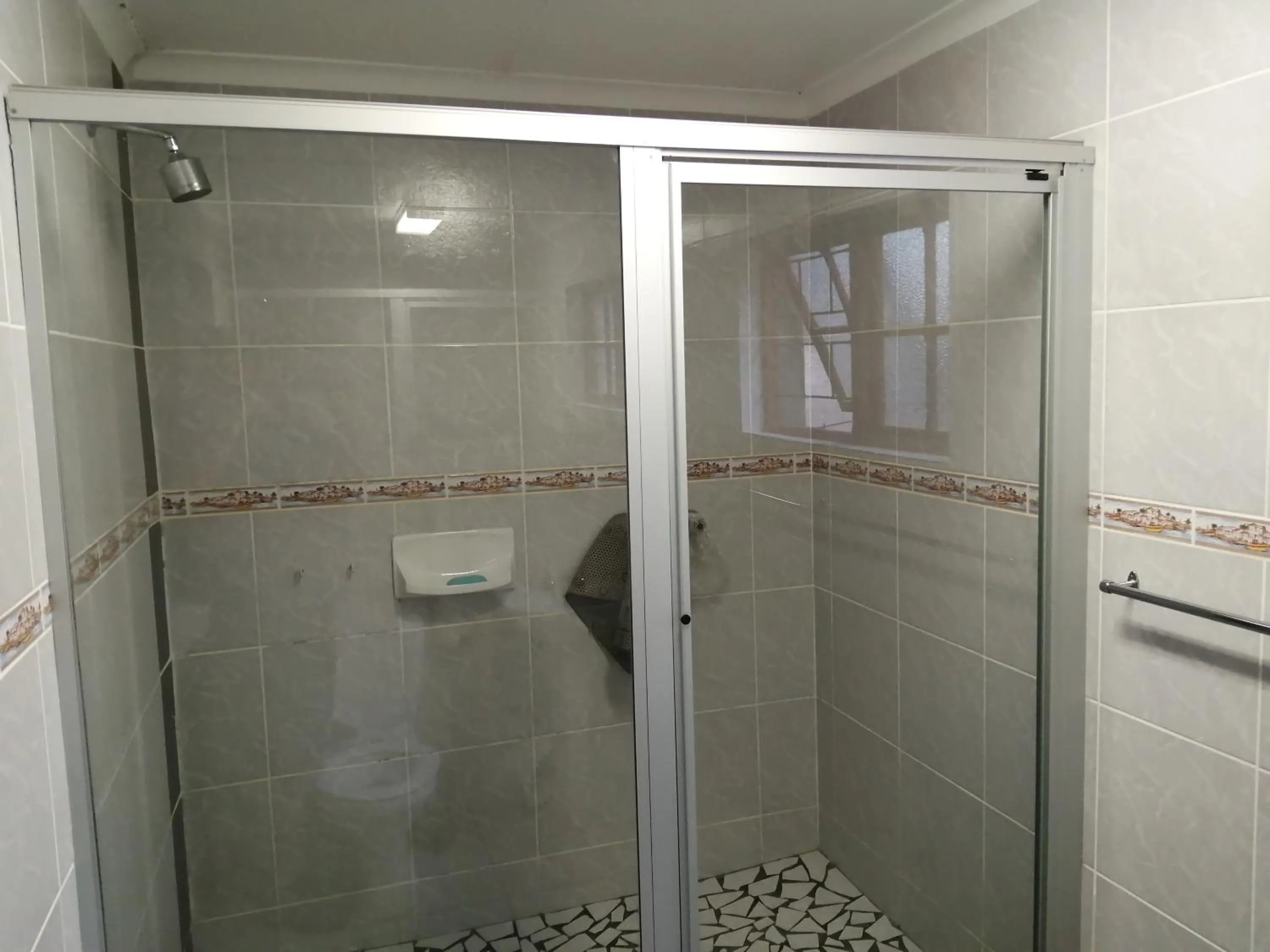 Shower in Farm View Guest House