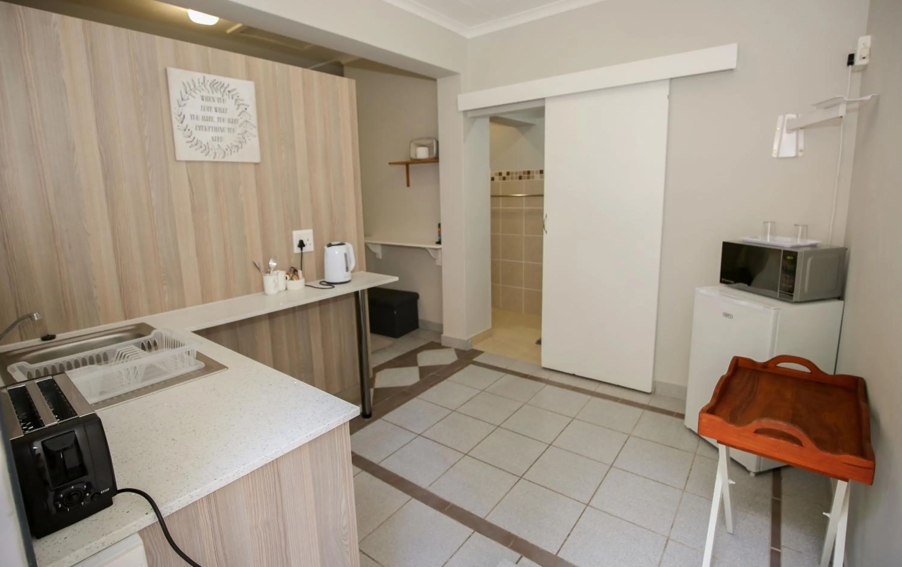 Kitchen or kitchenette in Farm View Guest House