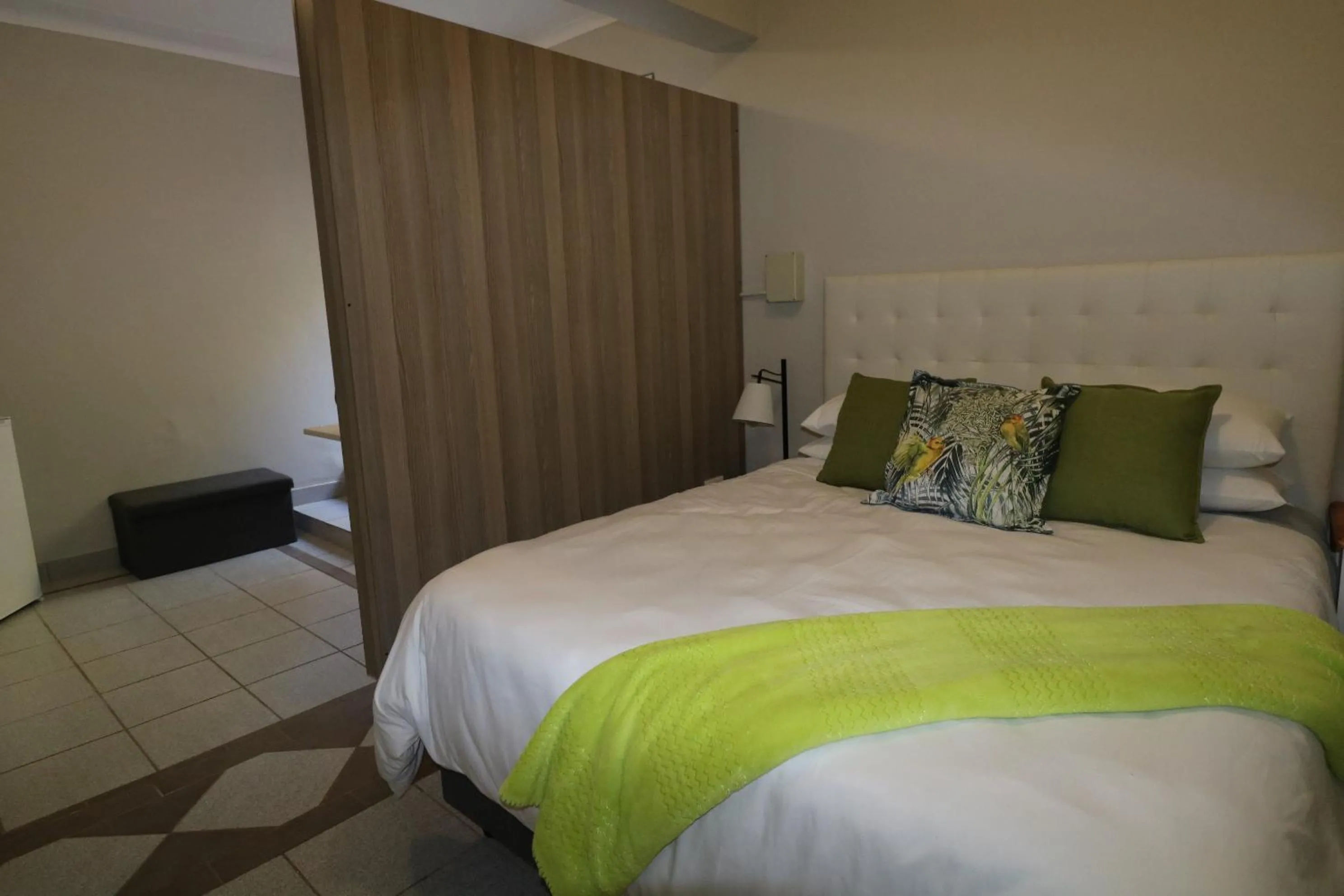 Bedroom, Bed in Farm View Guest House