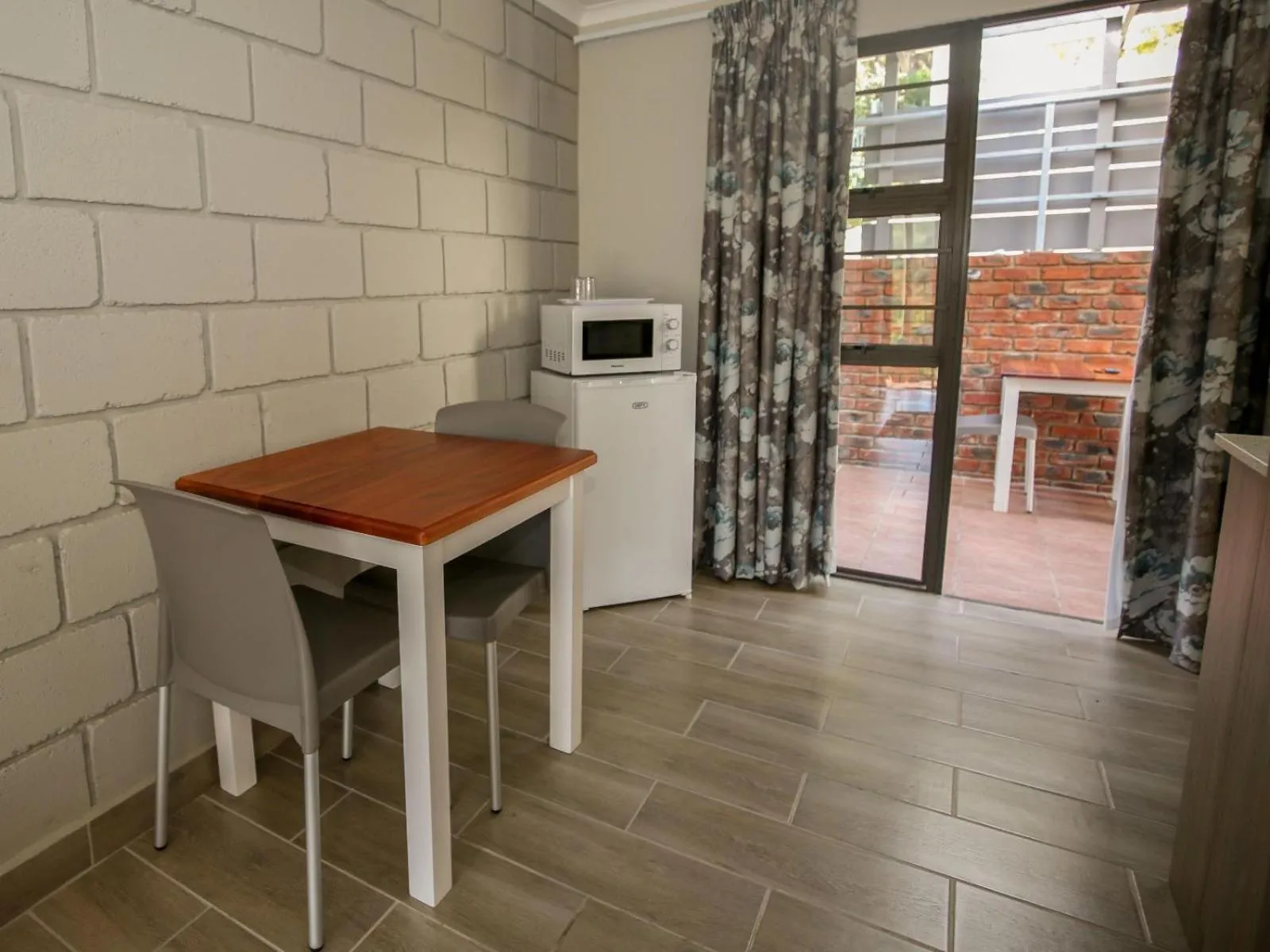 Living room in Farm View Guest House