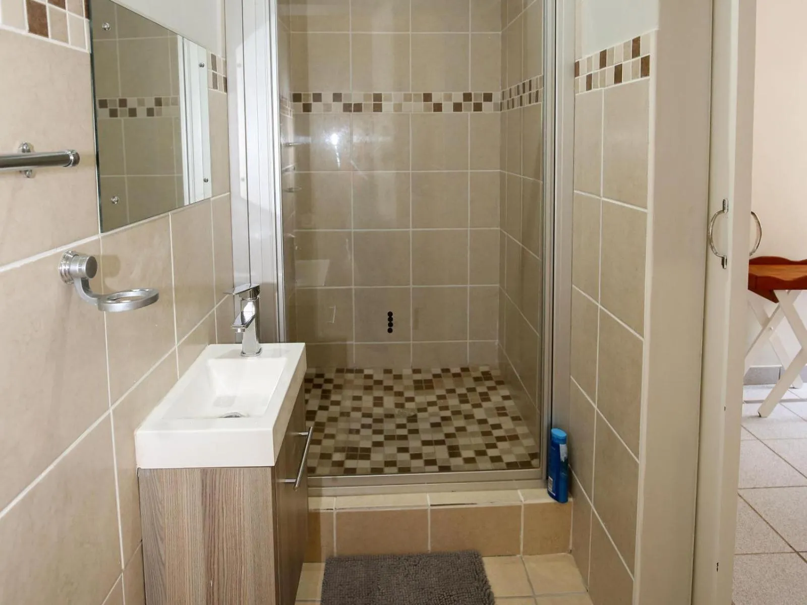 Bathroom in Farm View Guest House