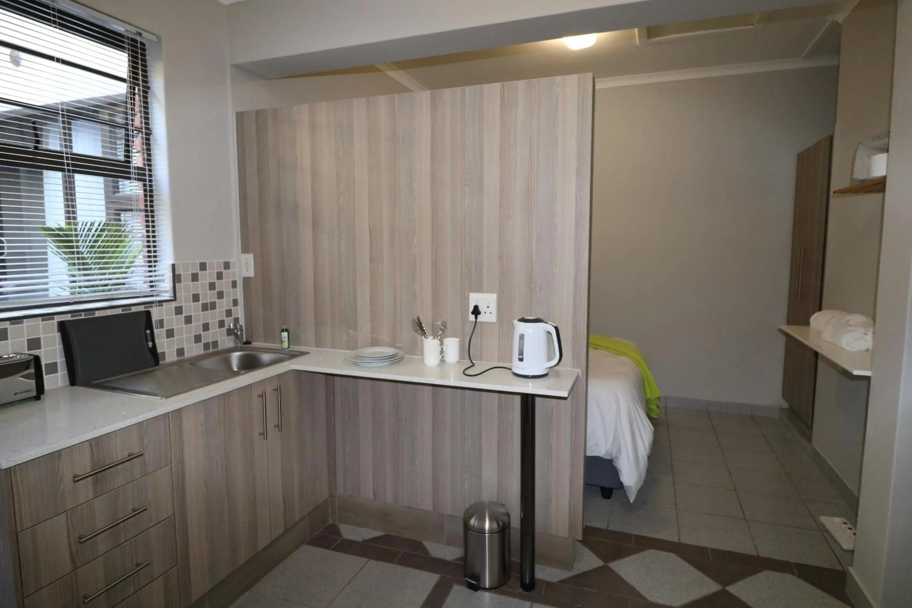 Kitchen or kitchenette in Farm View Guest House