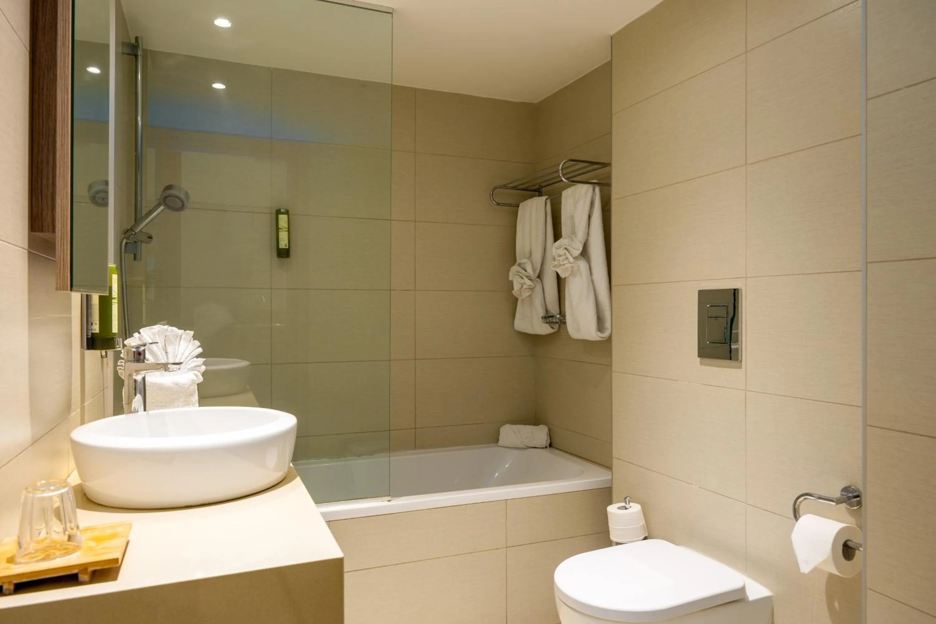 Shower in Melpo Antia Hotel & Suites