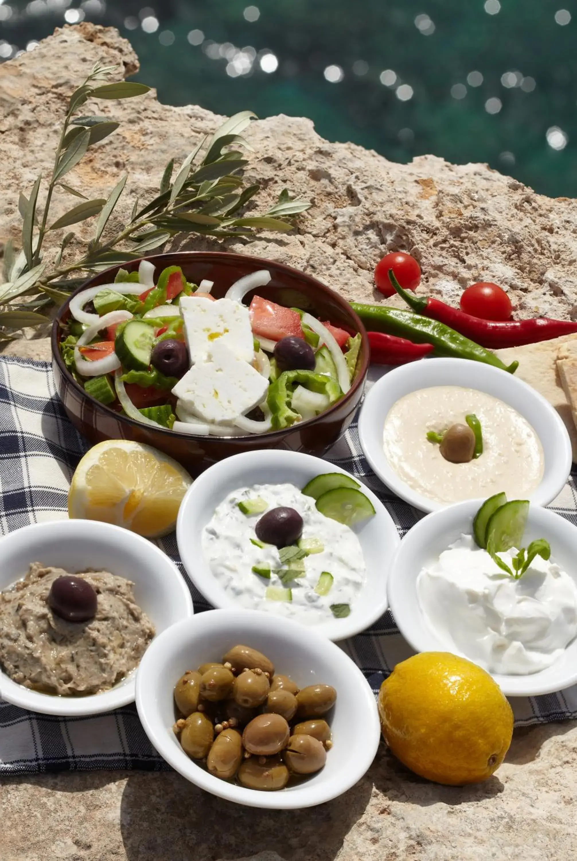 Food in Melpo Antia Hotel & Suites Food in Melpo Antia Hotel & Suites