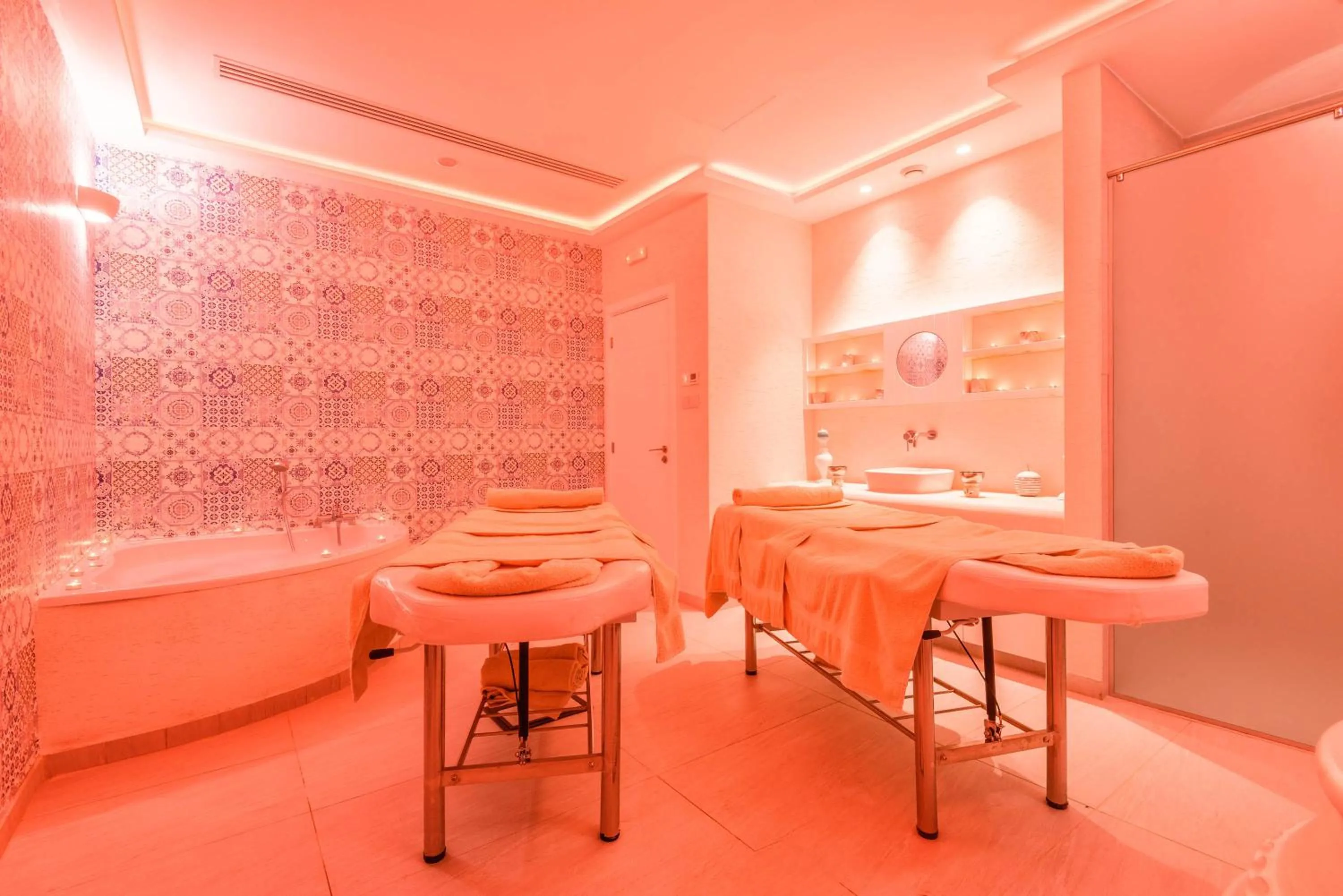 Spa and wellness centre/facilities in Melpo Antia Hotel & Suites