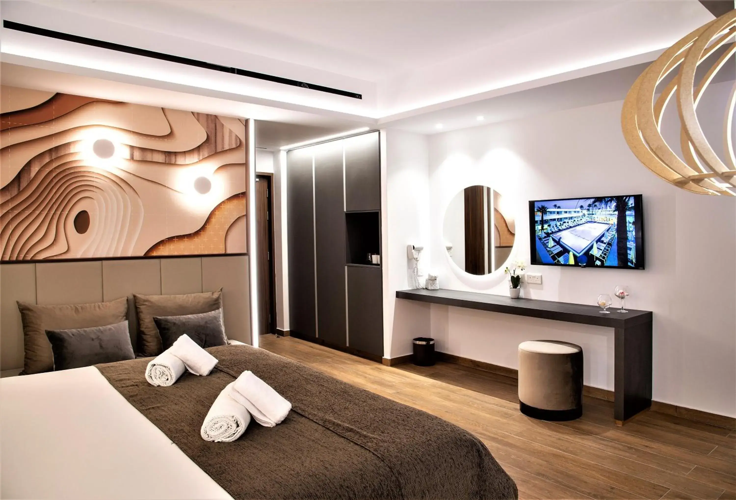 Deluxe Family Room - single occupancy in Melpo Antia Hotel & Suites Deluxe Family Room - single occupancy in Melpo Antia Hotel & Suites