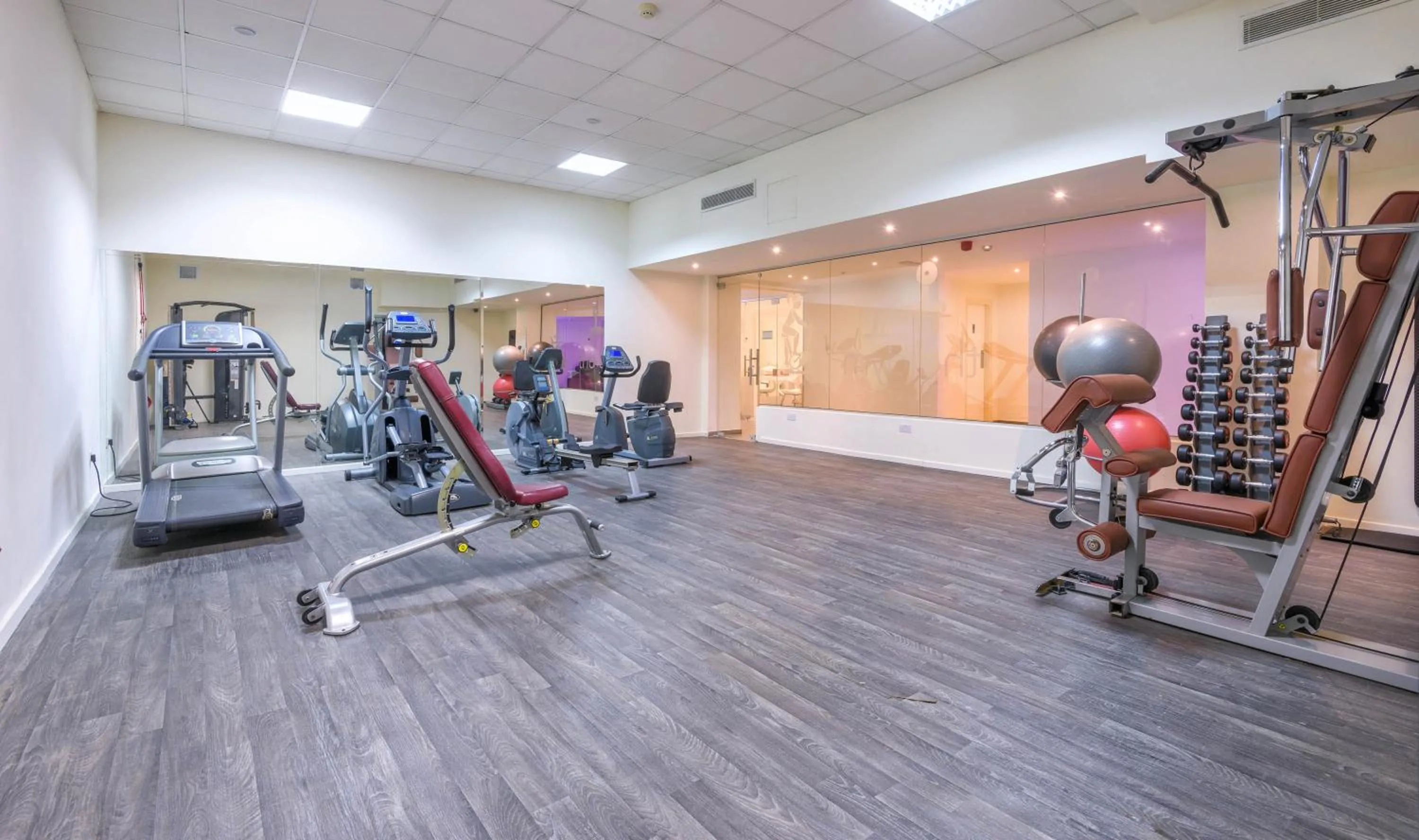 Fitness centre/facilities in Melpo Antia Hotel & Suites