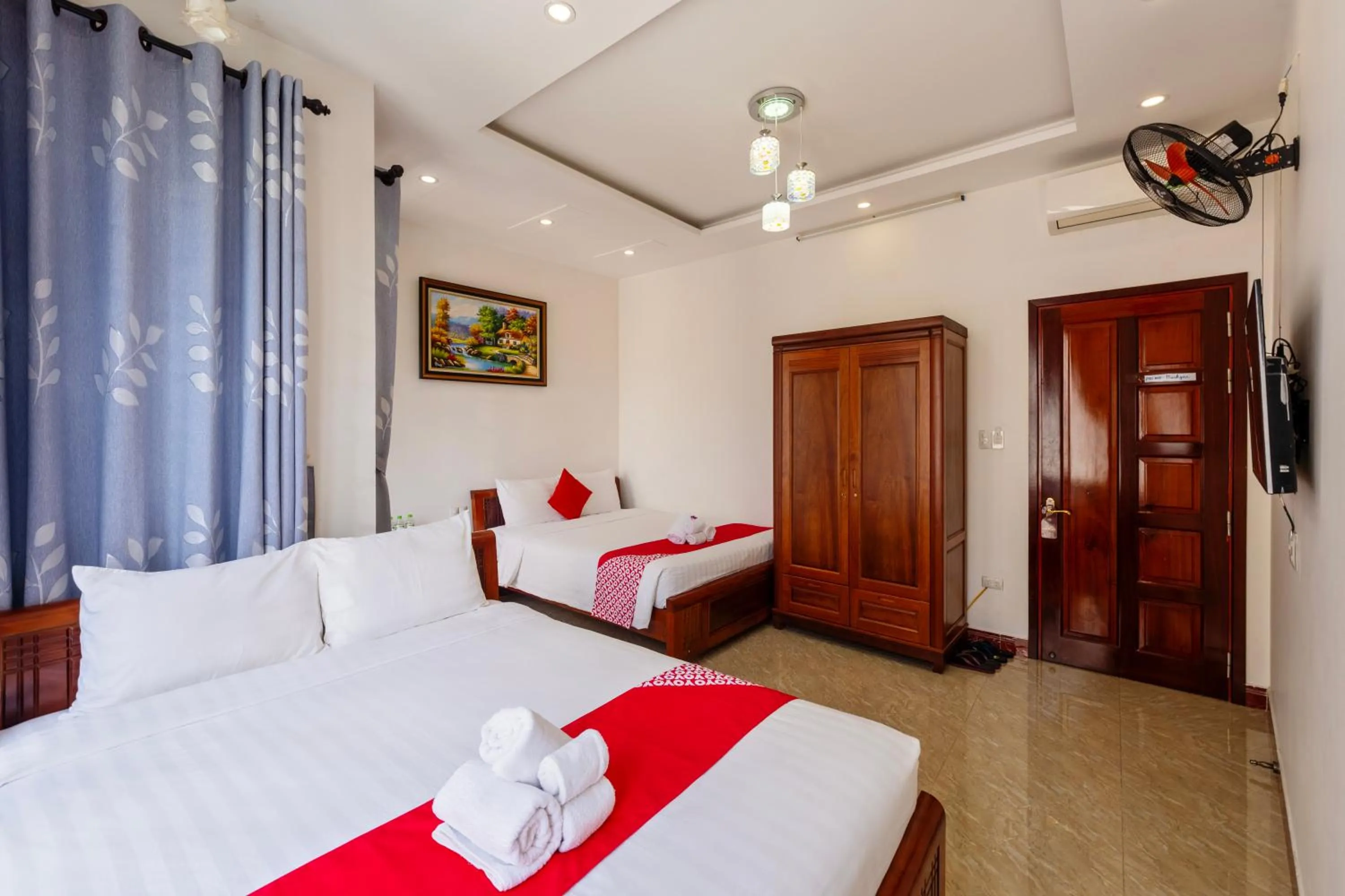 Communal lounge/ TV room, Bed in Hoi An Legend Connect Villa