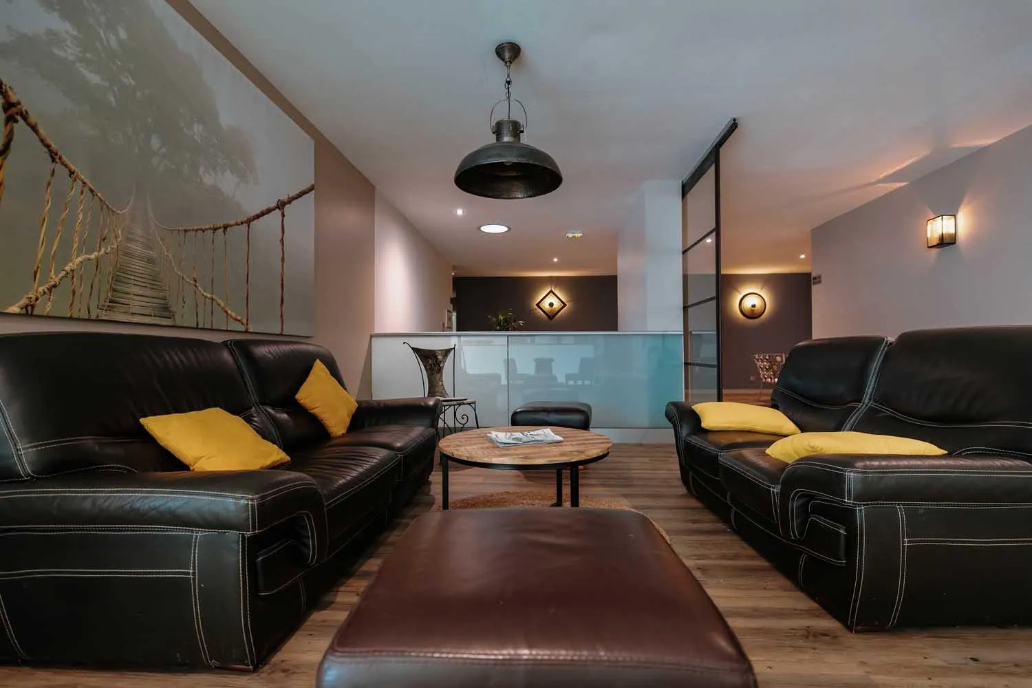 Living room in Hôtel L'ange de la vallée