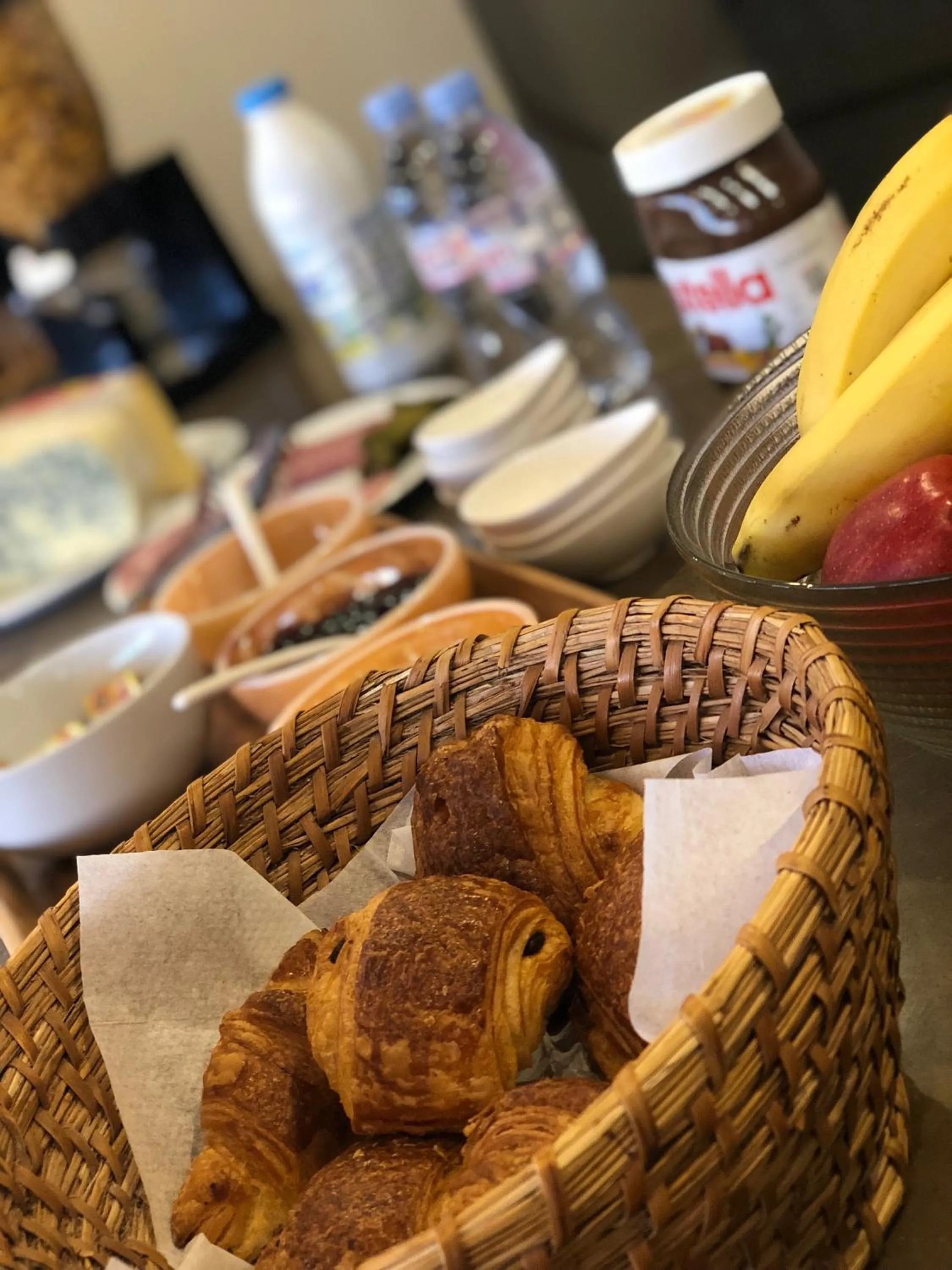 Breakfast in Hôtel L'ange de la vallée